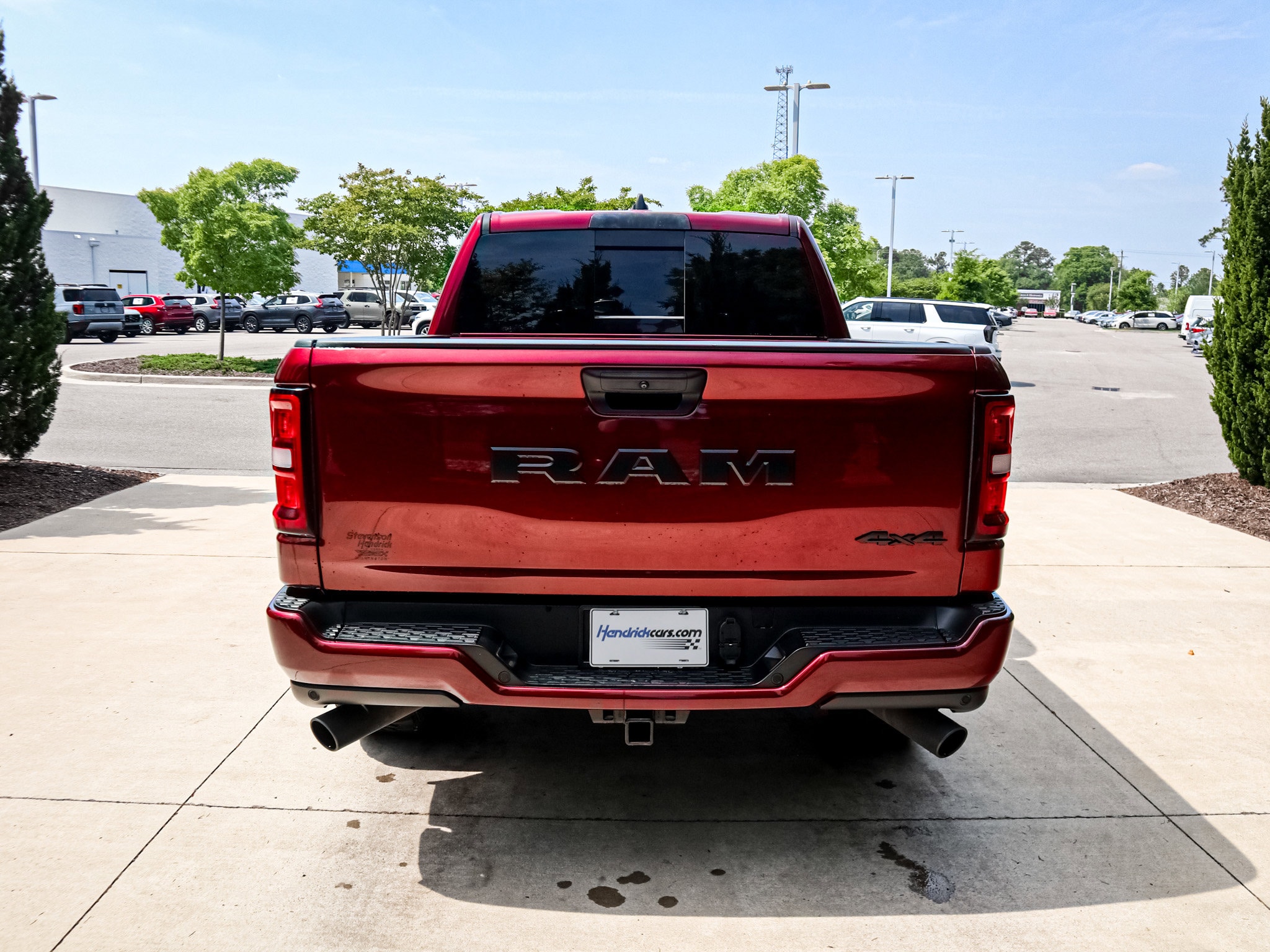 2025 Ram 1500 Tradesman photo 3
