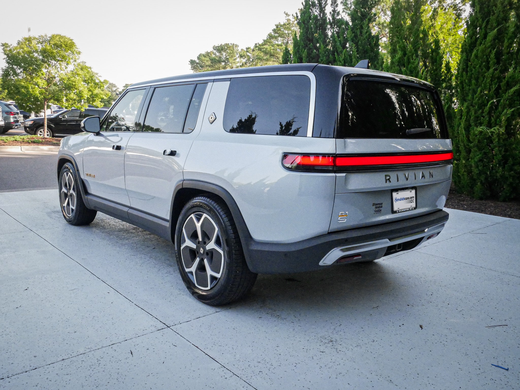 Rivian R1S Adventure