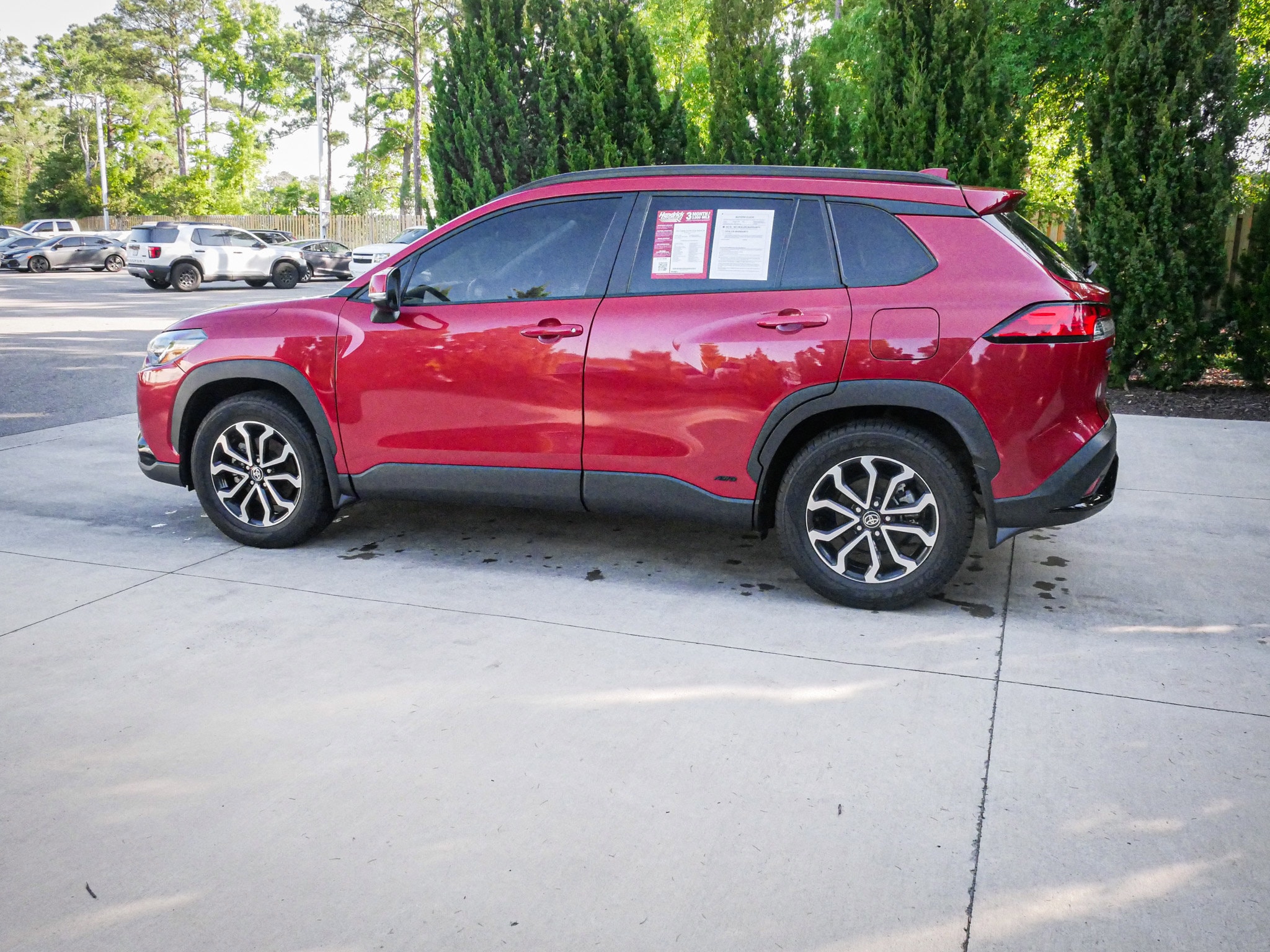 2023 Toyota Corolla Cross Hybrid SE photo 5