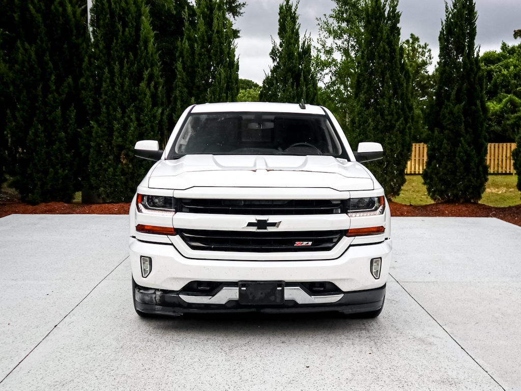 Used 2017 Chevrolet Silverado 1500 LT Pickup
