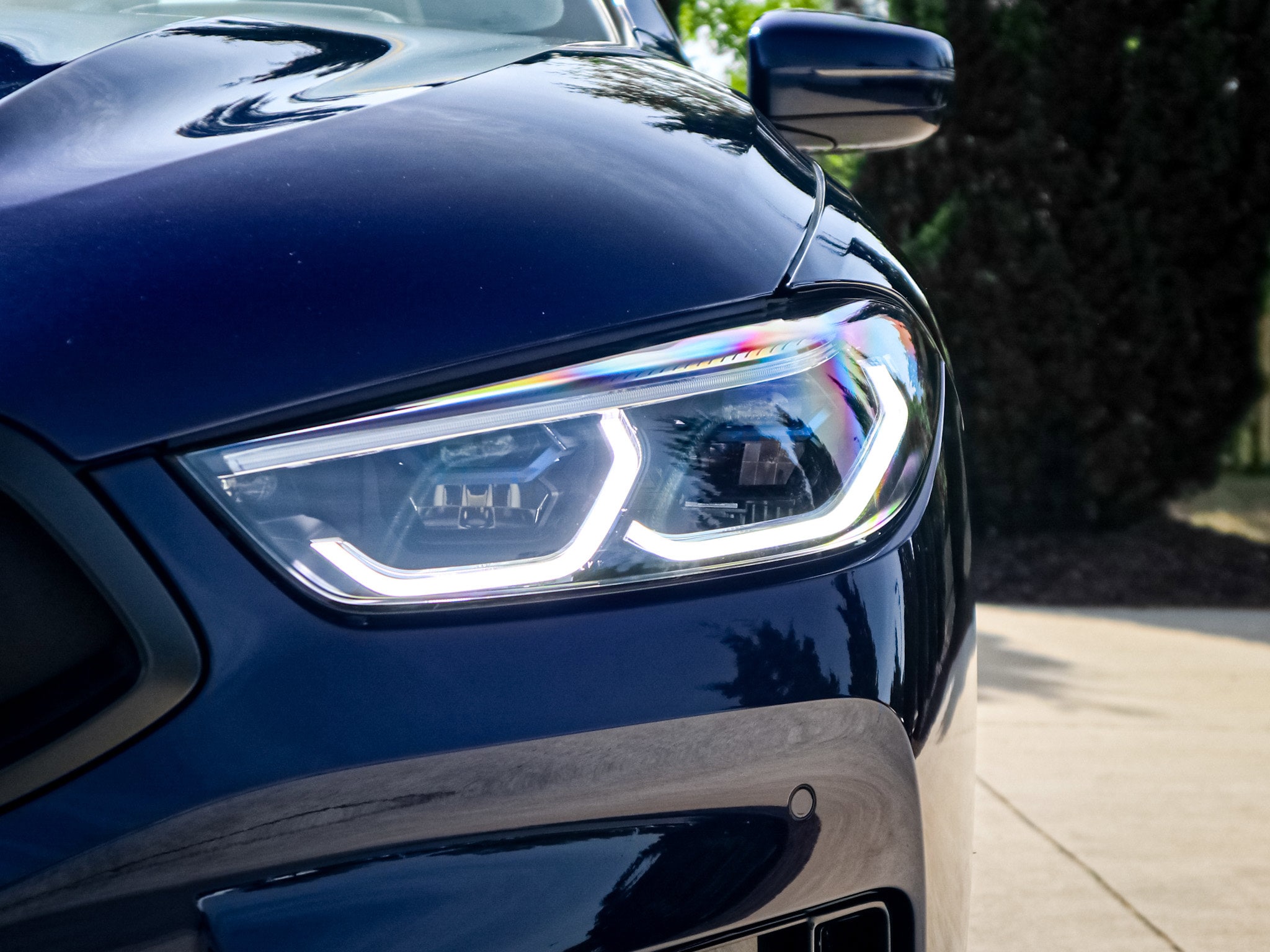 2026 BMW 8 Series 840i photo 4