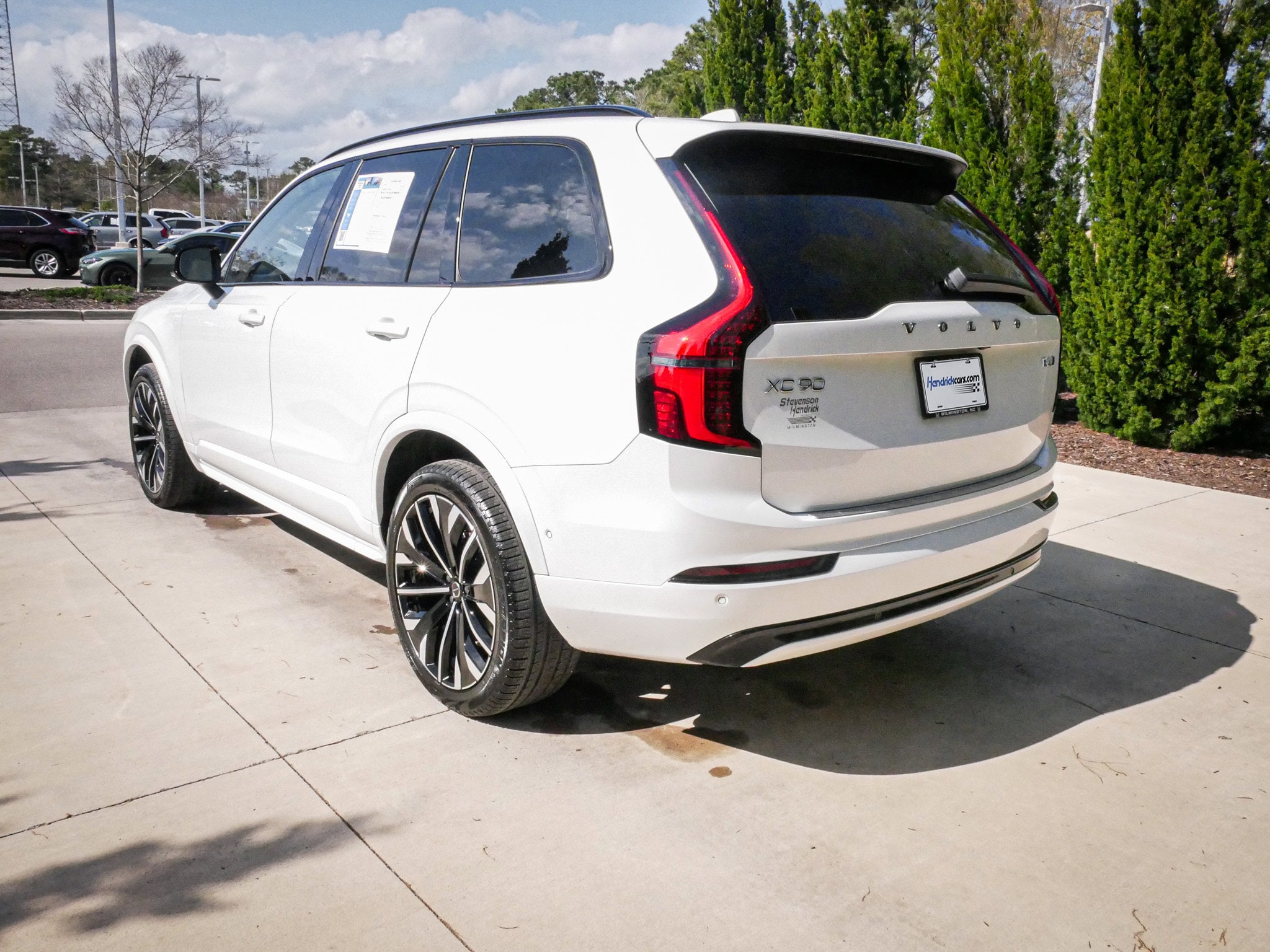2026 Volvo XC90 Ultra Dark Theme photo 6