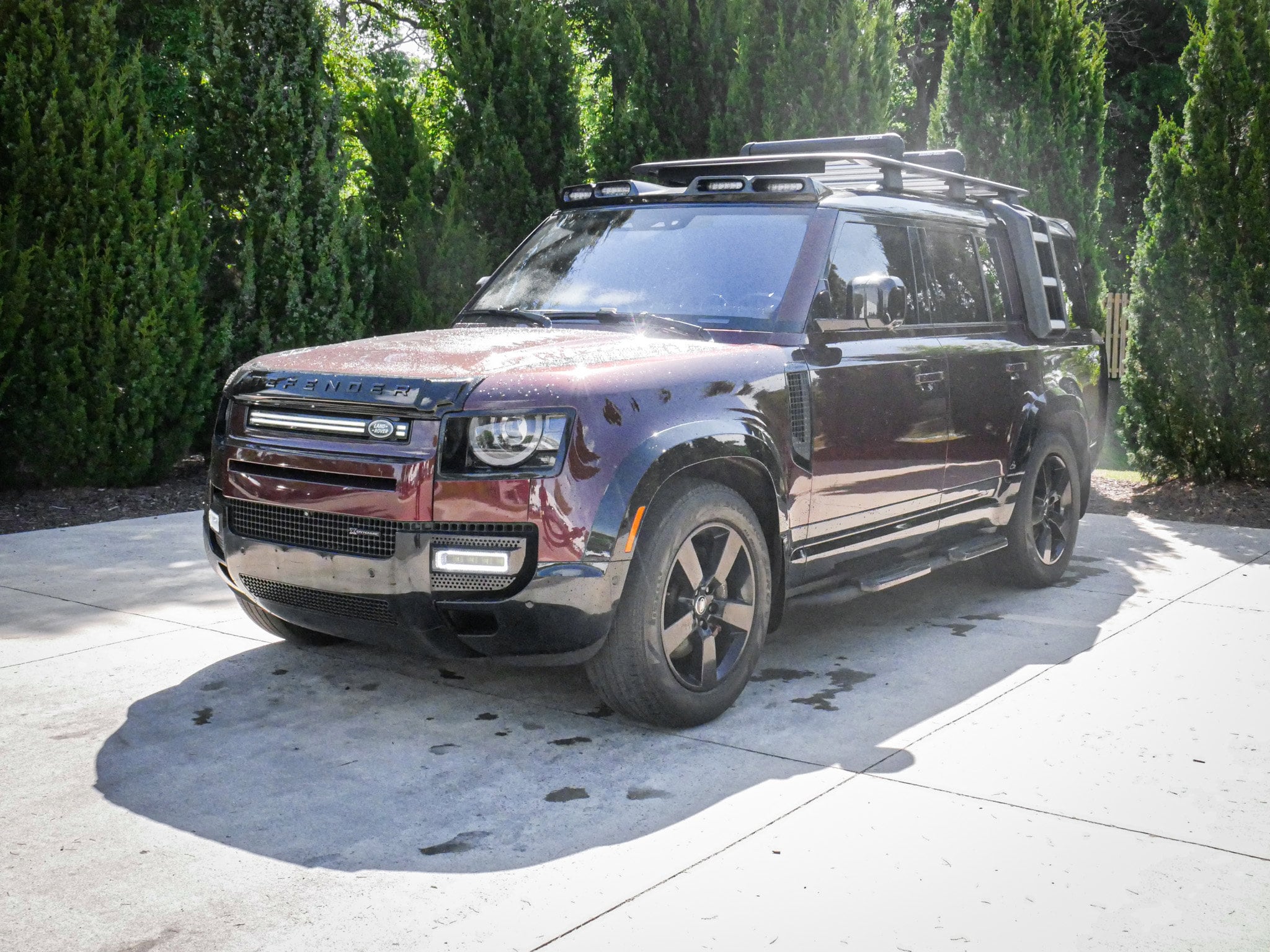 2023 Land Rover Defender X-Dynamic SE photo 4
