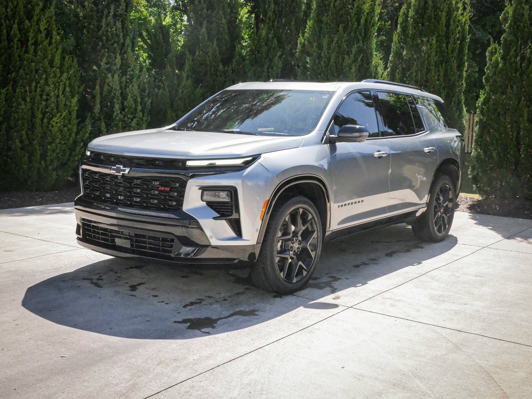 2026 Chevrolet Traverse FWD RS photo 4