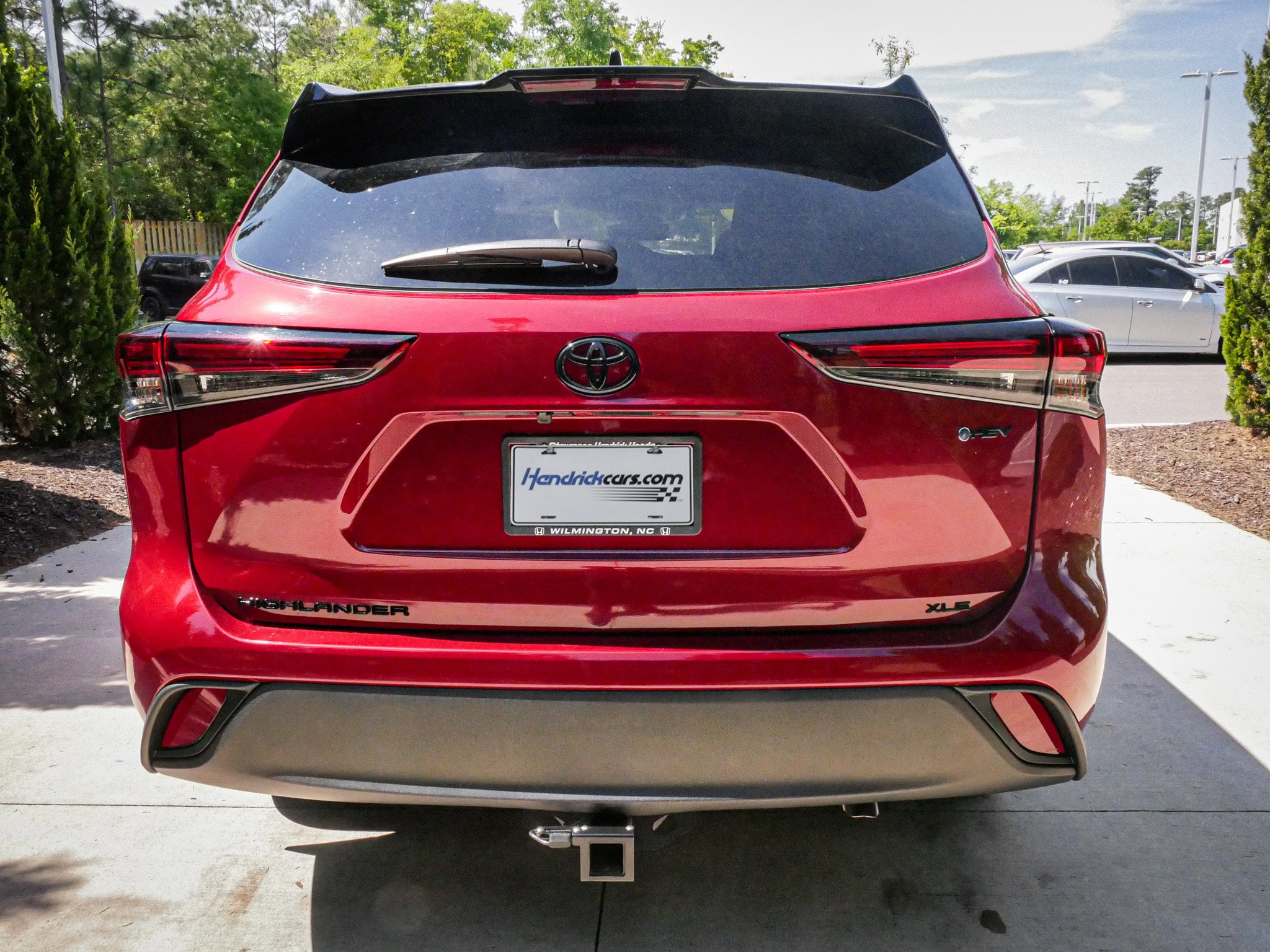 2025 Toyota Highlander Hybrid XLE Nightshade photo 3