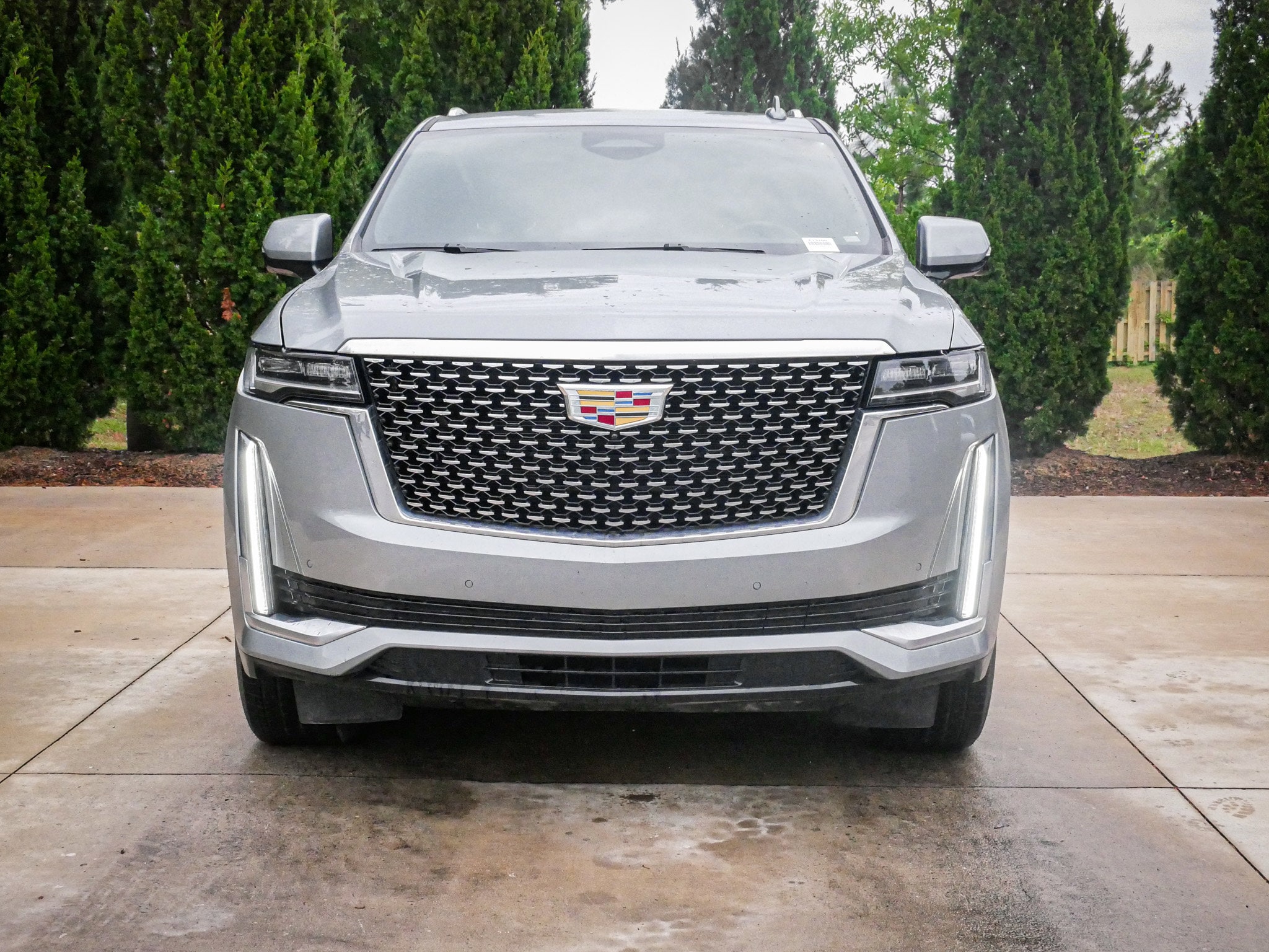 2024 CADILLAC Escalade 4WD Luxury photo 2