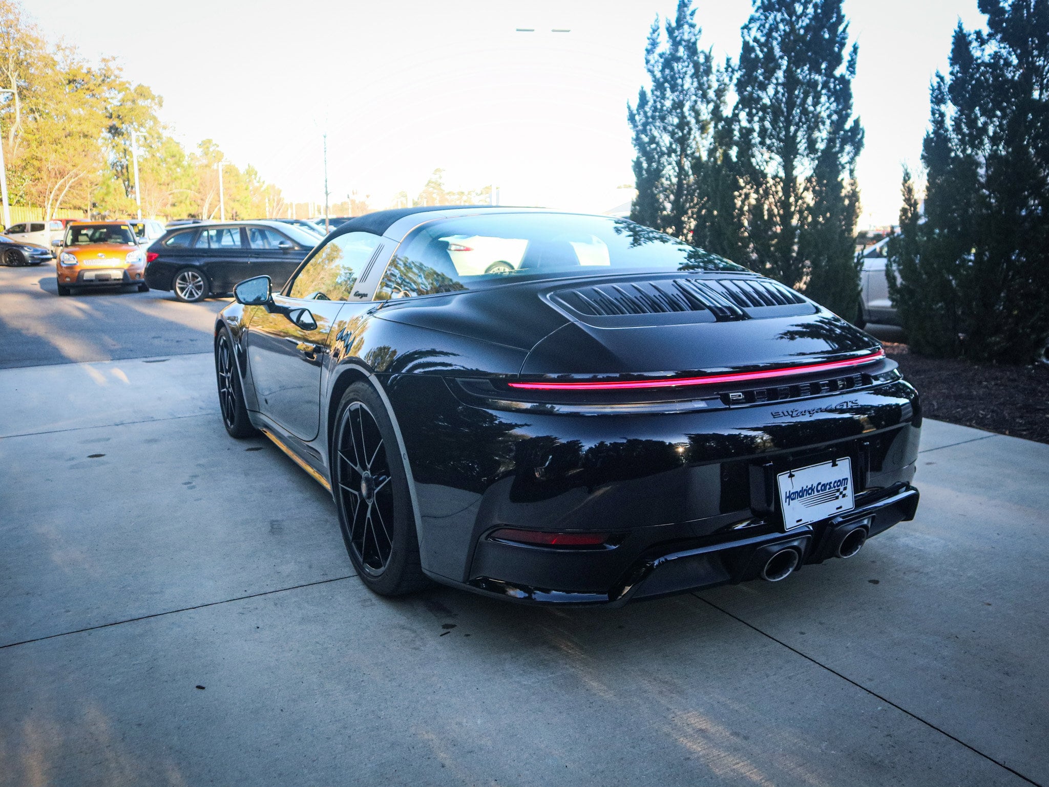 2025 Porsche 911 4 GTS photo 6