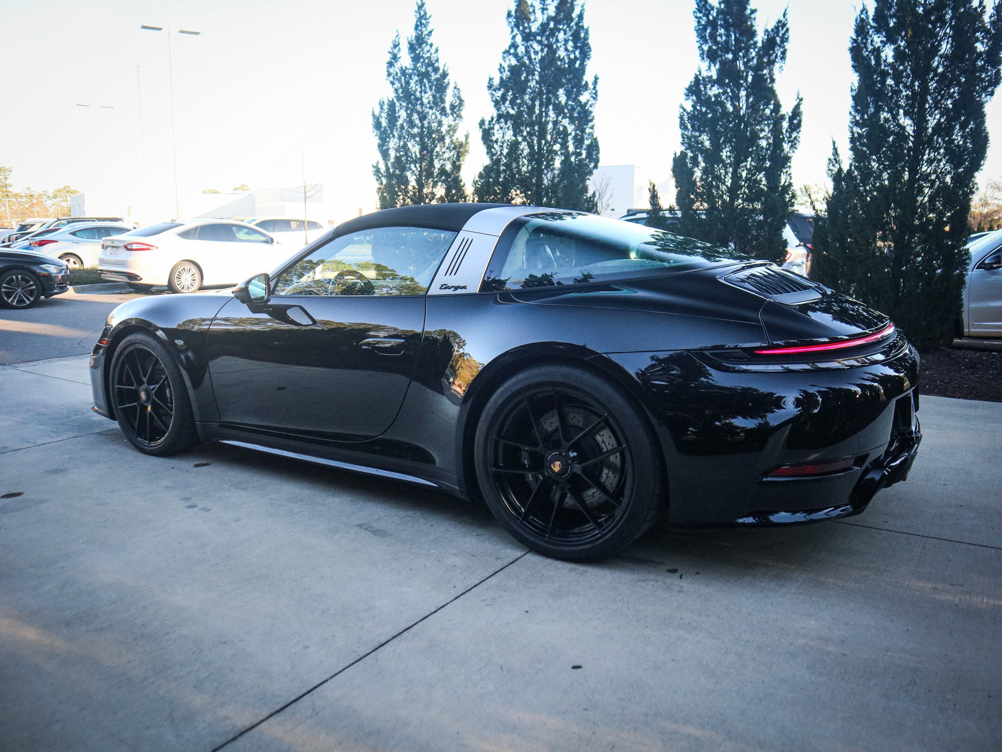 2025 Porsche 911 4 GTS photo 5