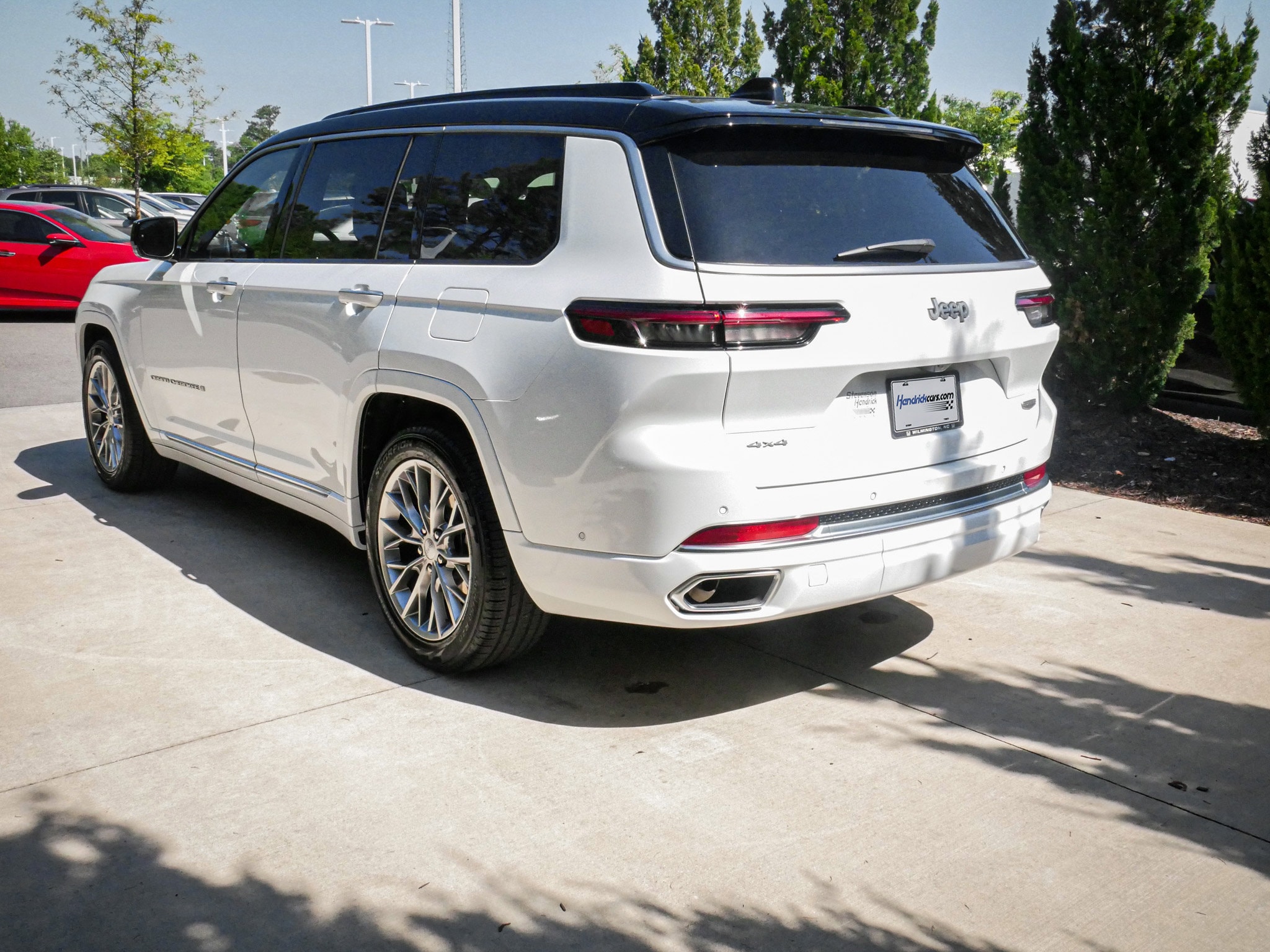 2025 Jeep Grand Cherokee L Summit photo 6