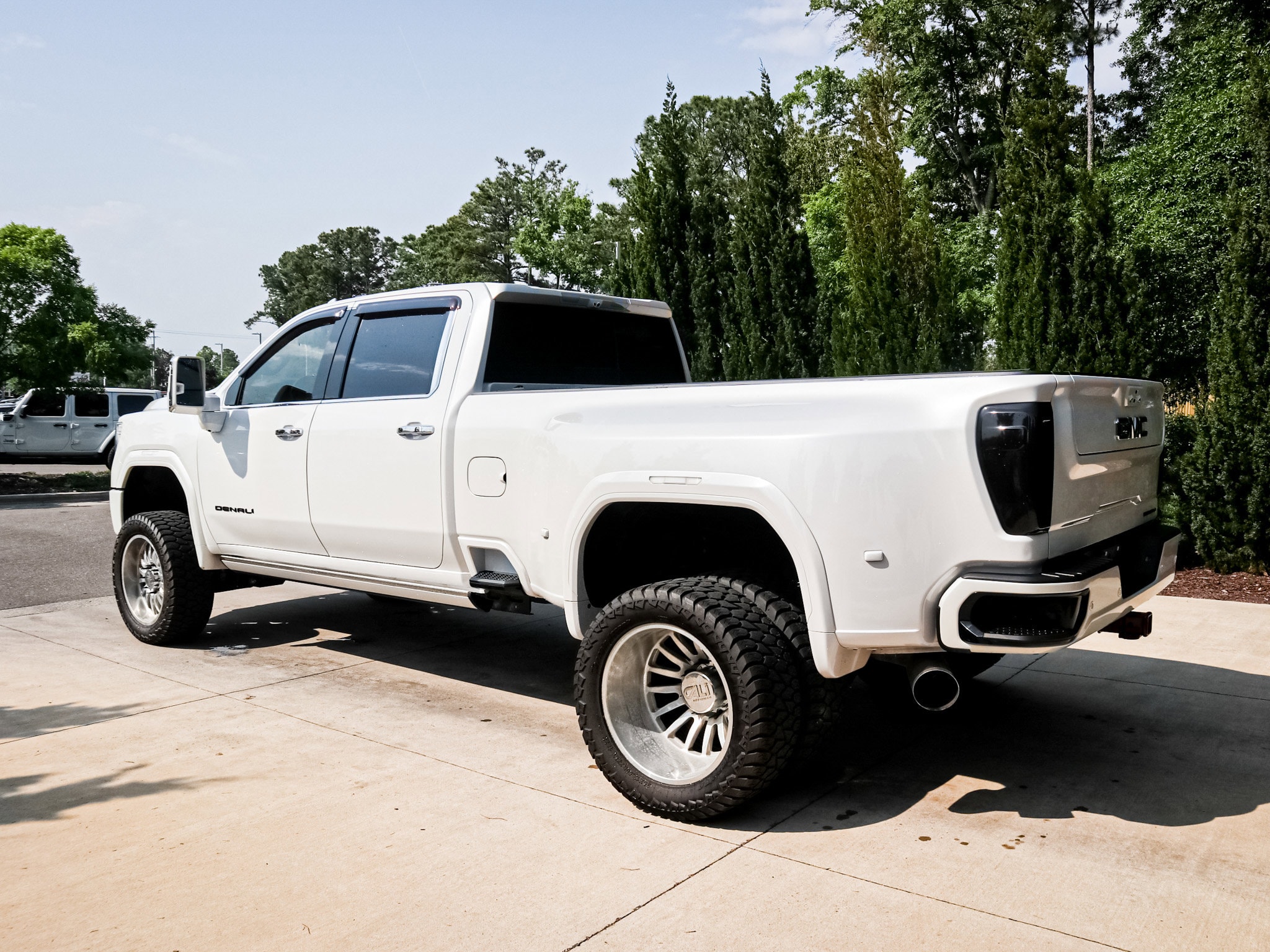 2021 GMC Sierra 3500HD Denali photo 5