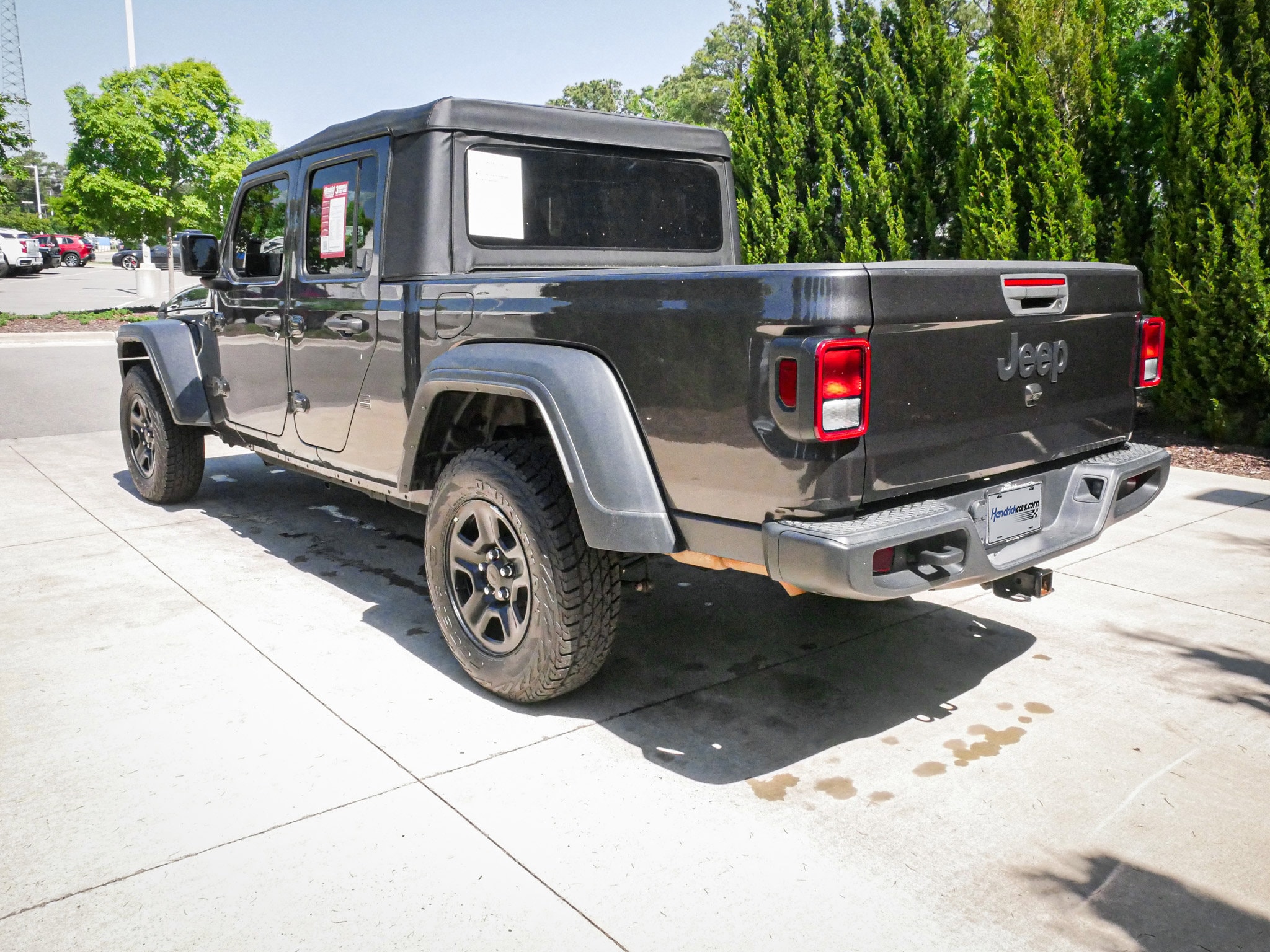 2022 Jeep Gladiator Sport photo 6