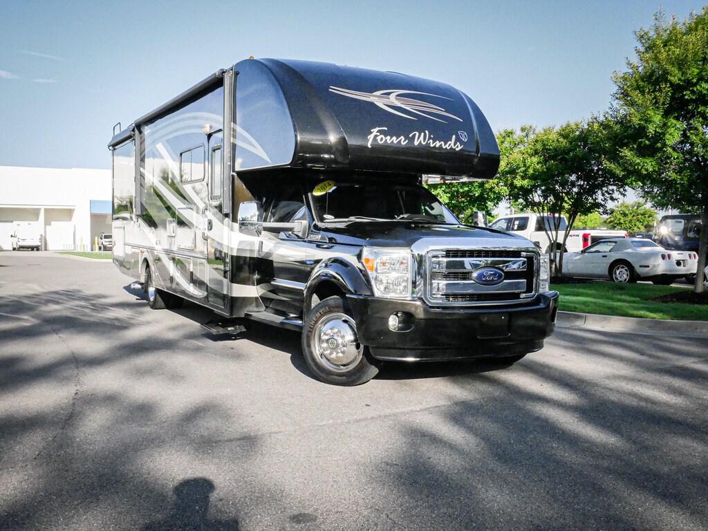 Used 2014 Ford F-550 XL - THOR MOTORCOACH FOUR WINDS Pickup