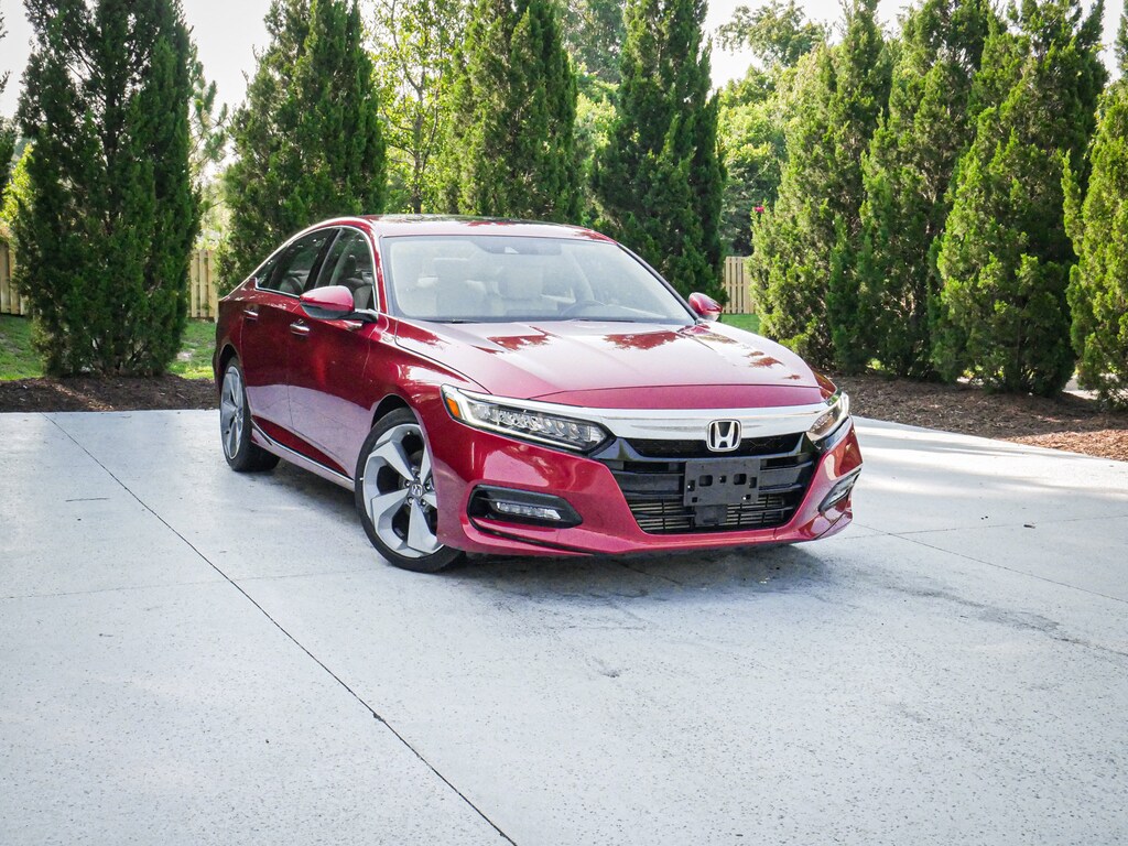 Used 2018 Honda Accord Touring 2.0T Sedan