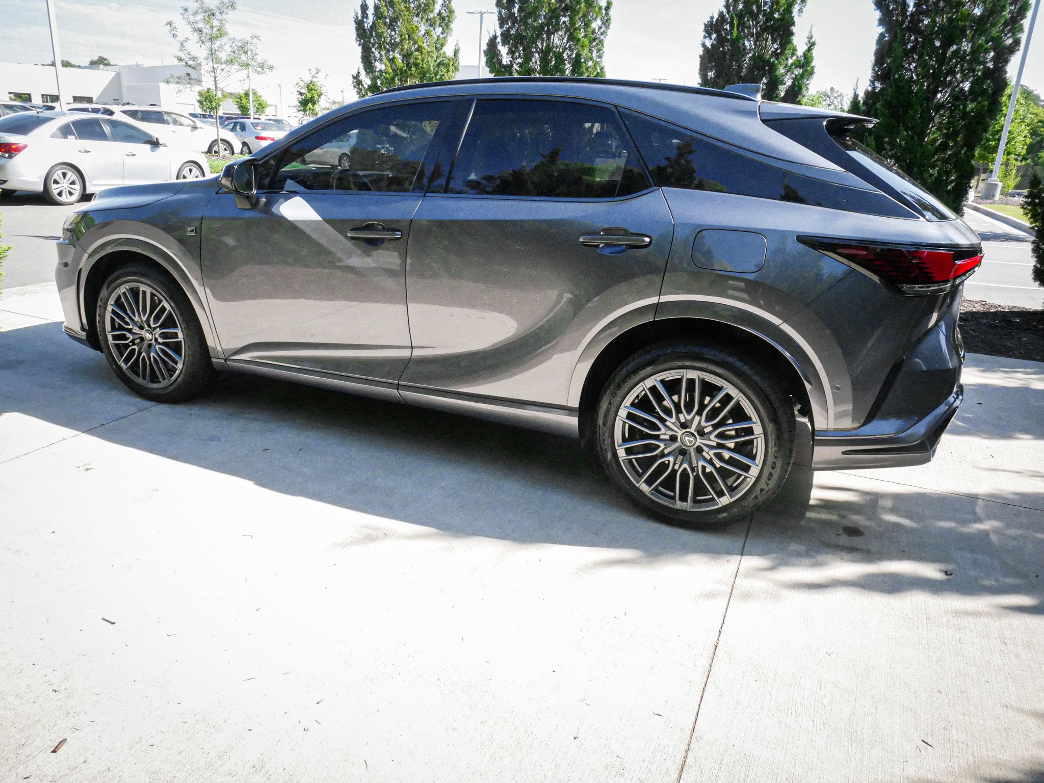 2023 LEXUS RX RX 500h F SPORT Performance photo 5