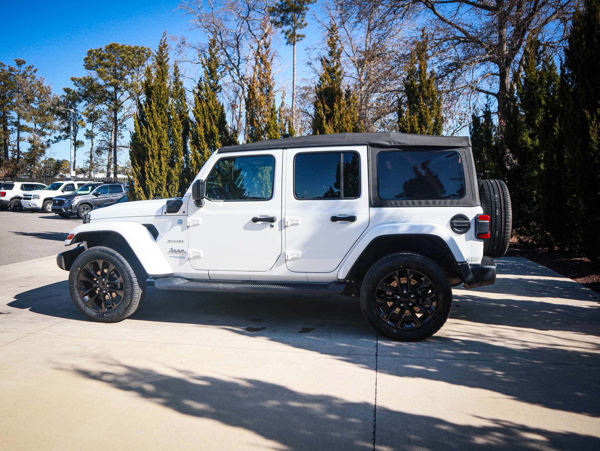 2021 Jeep Wrangler 4xe Unlimited Sahara photo 5