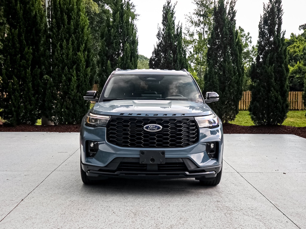 Used 2025 Ford Explorer ST-Line SUV