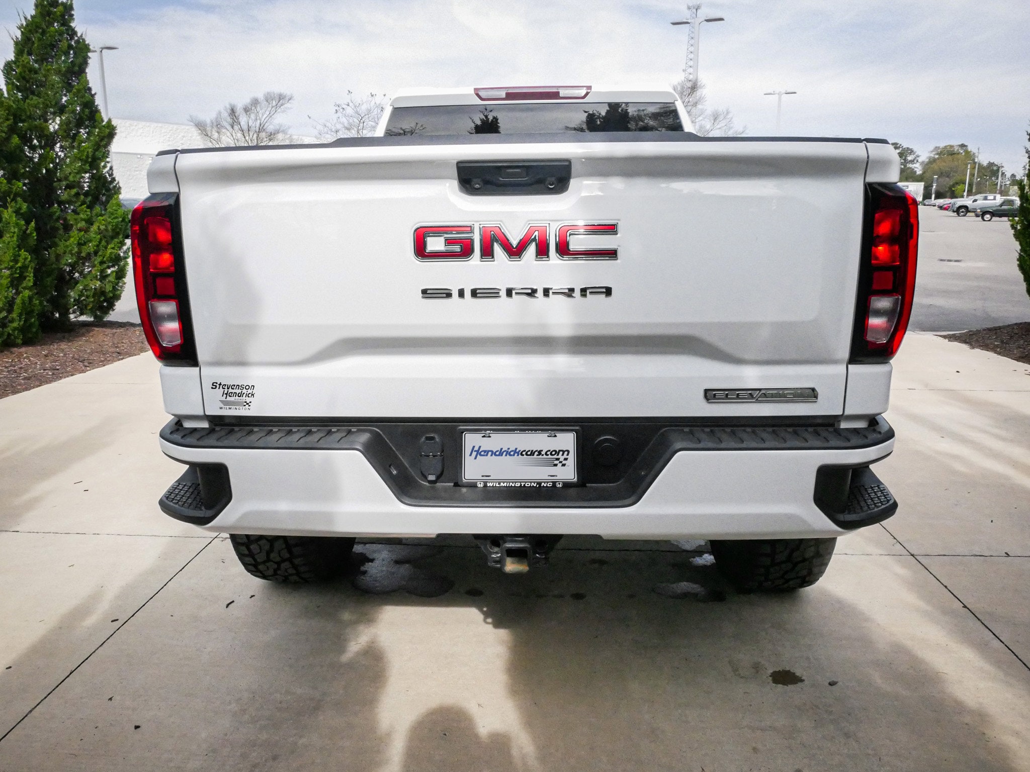 2024 GMC Sierra 1500 Elevation photo 3