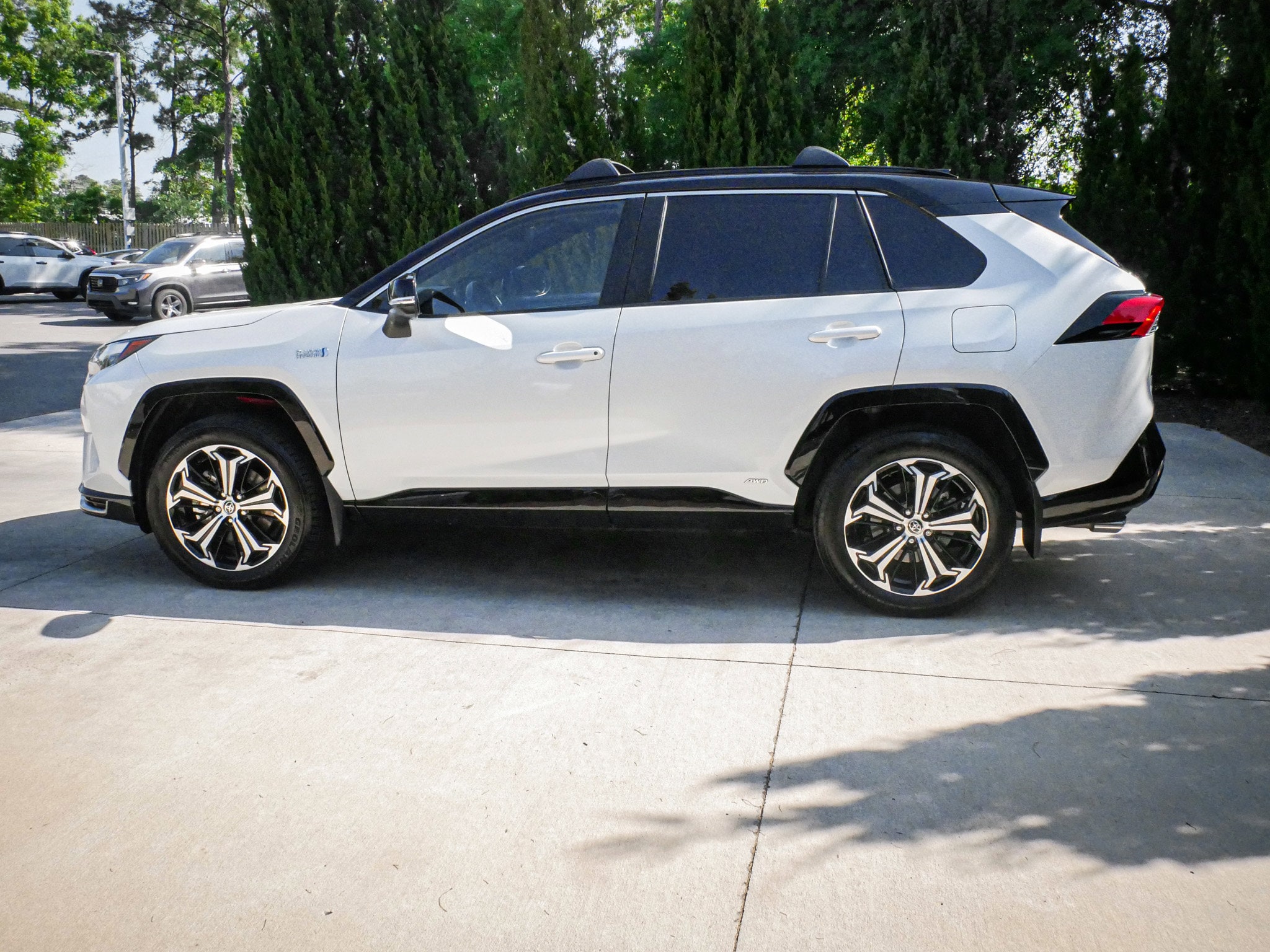 2023 Toyota RAV4 Prime XSE photo 5
