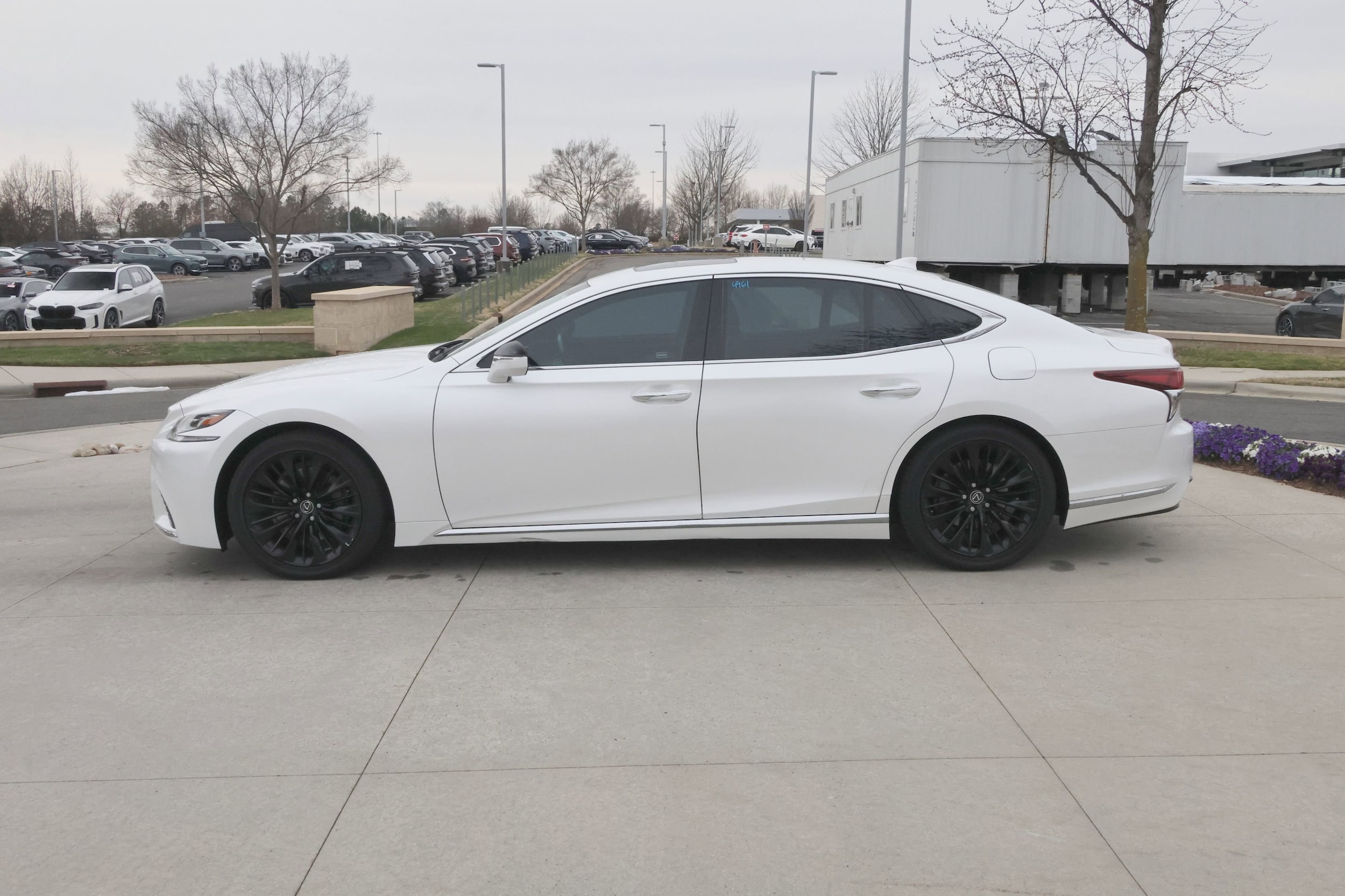 2020 LEXUS LS LS 500 photo 4