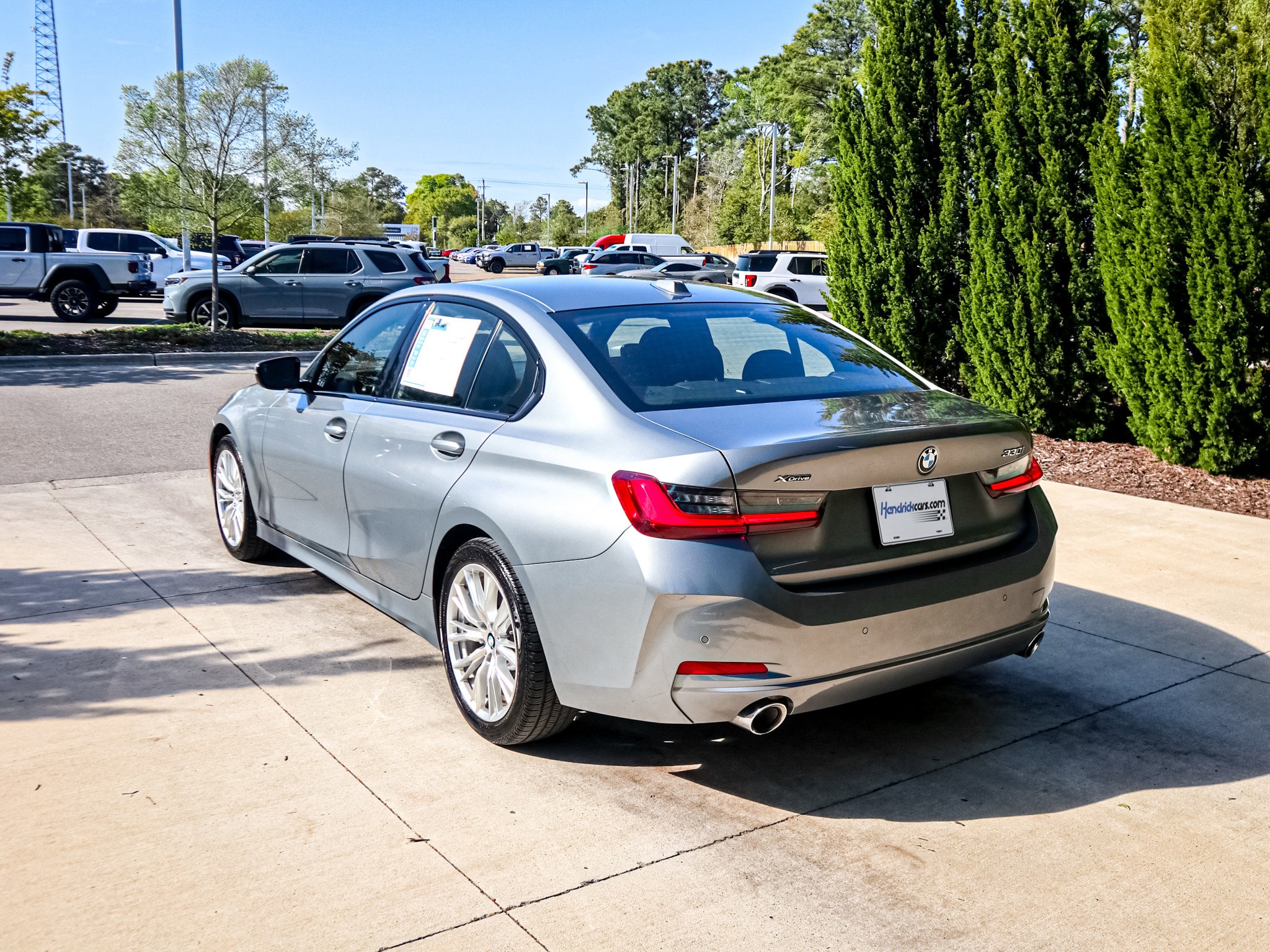 2023 BMW 3 Series 330i xDrive photo 6