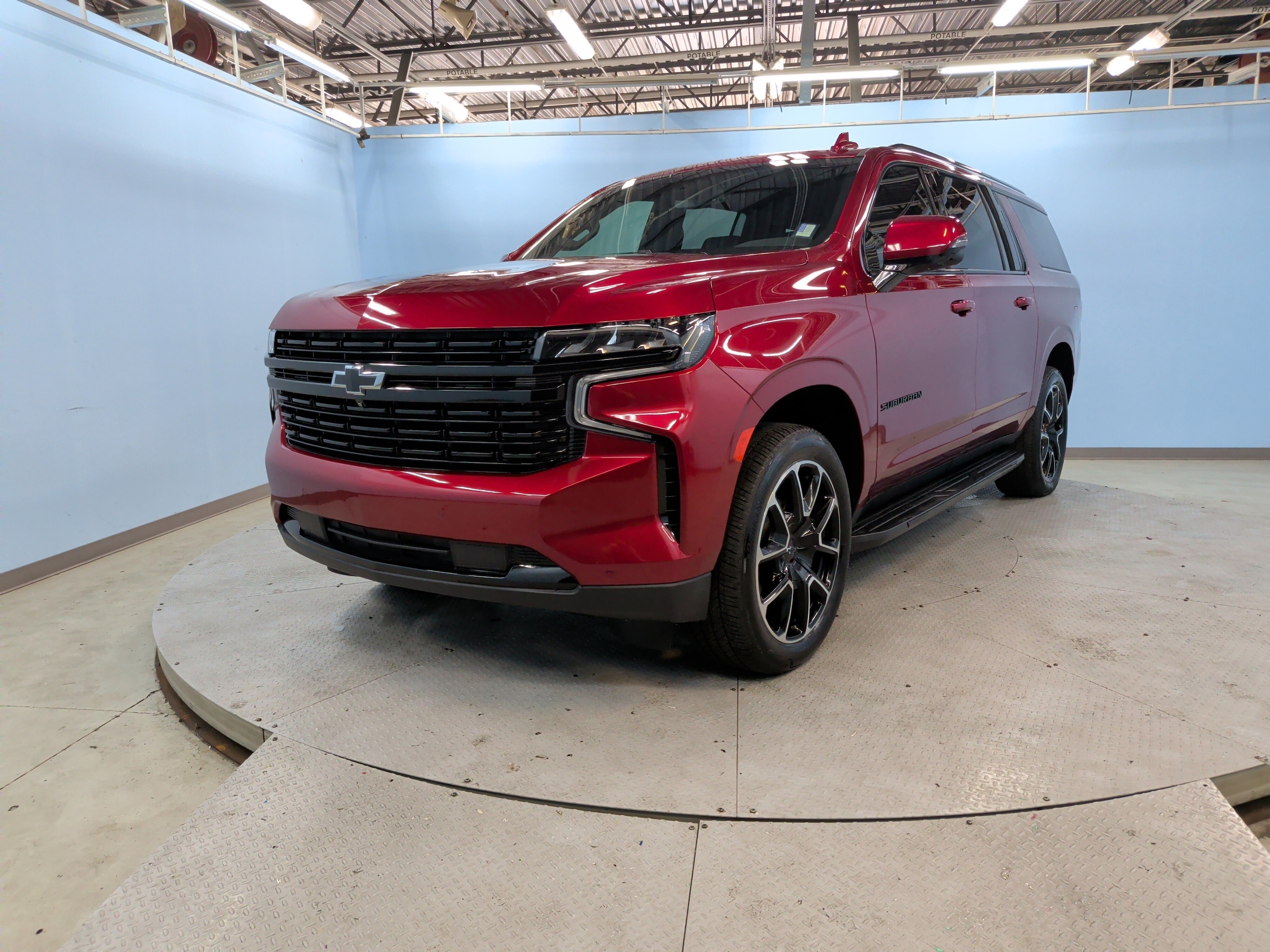 2024 Chevrolet Suburban RST photo 5