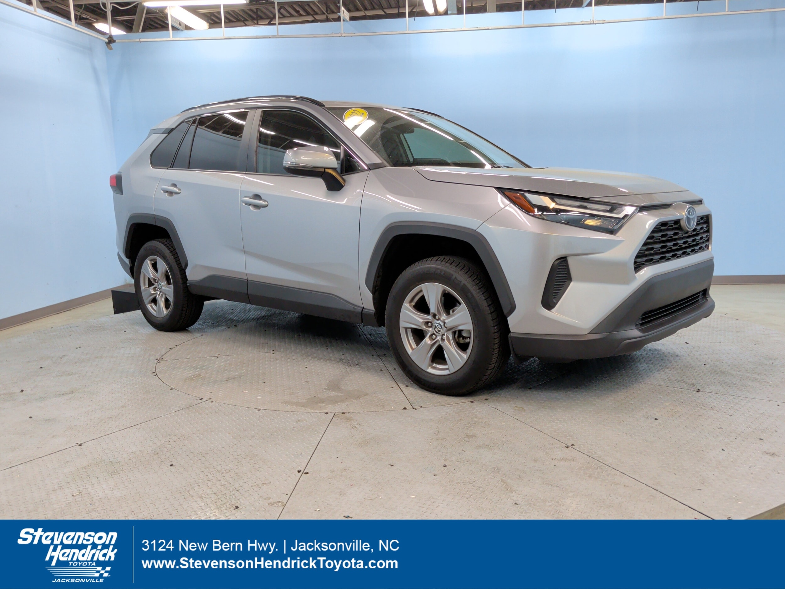 2022 Toyota RAV4 XLE