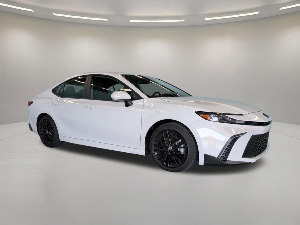 Used 2026 Toyota Camry SE Sedan