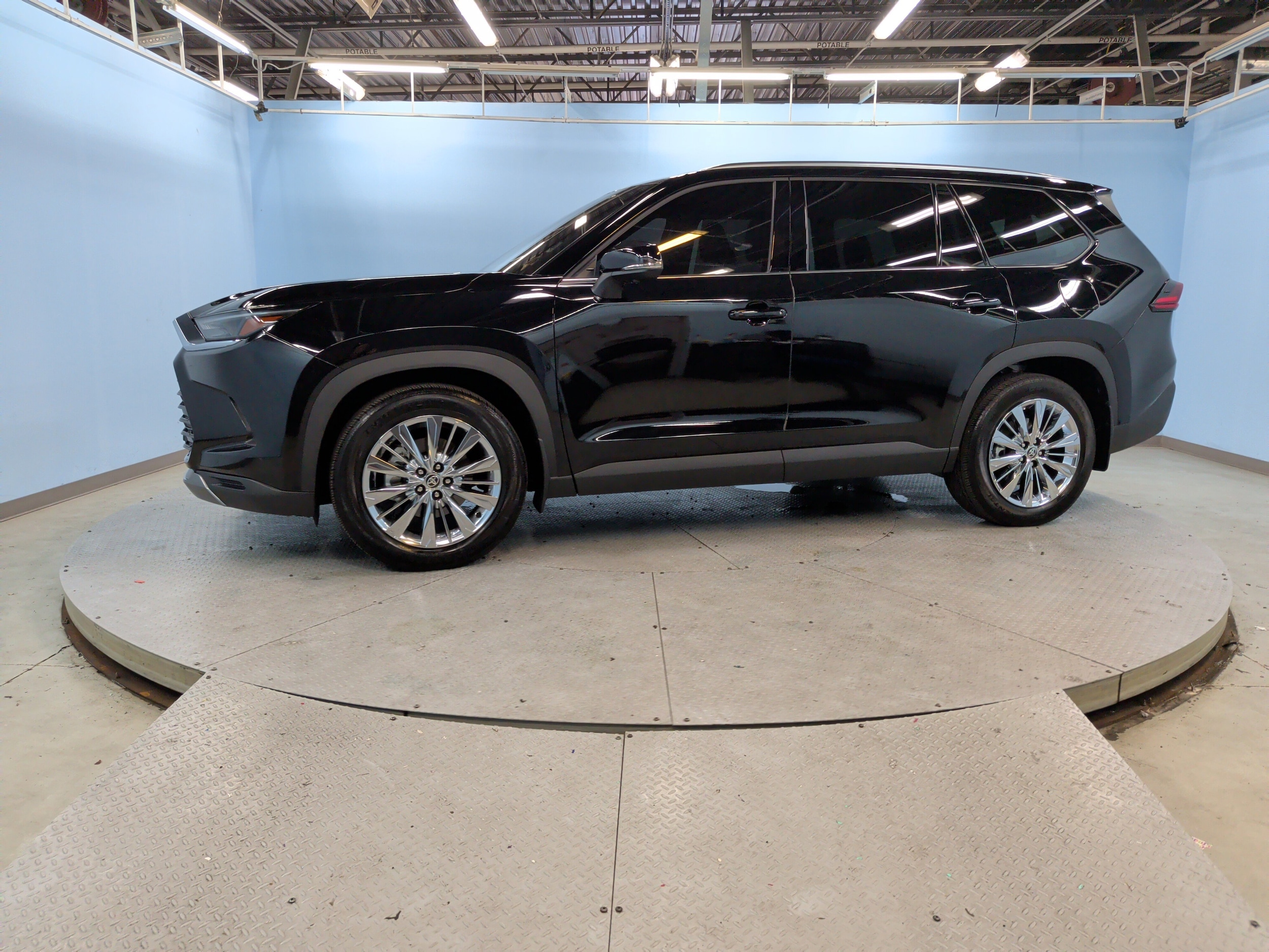 2026 Toyota Grand Highlander Platinum photo 6