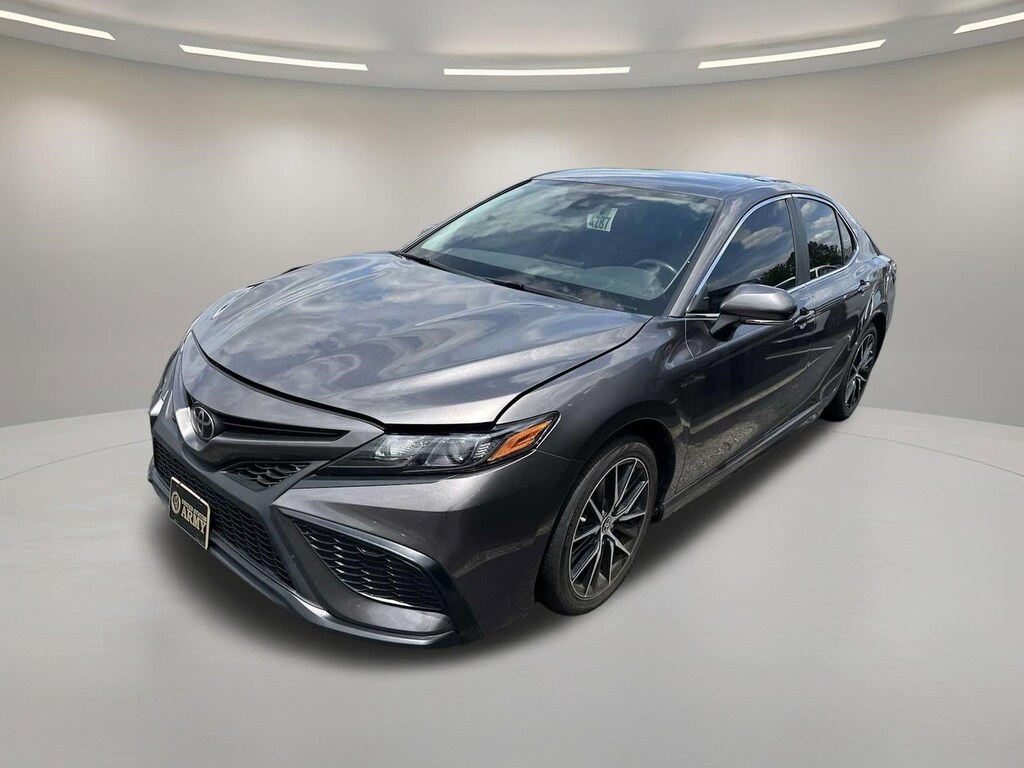Used 2024 Toyota Camry SE Sedan