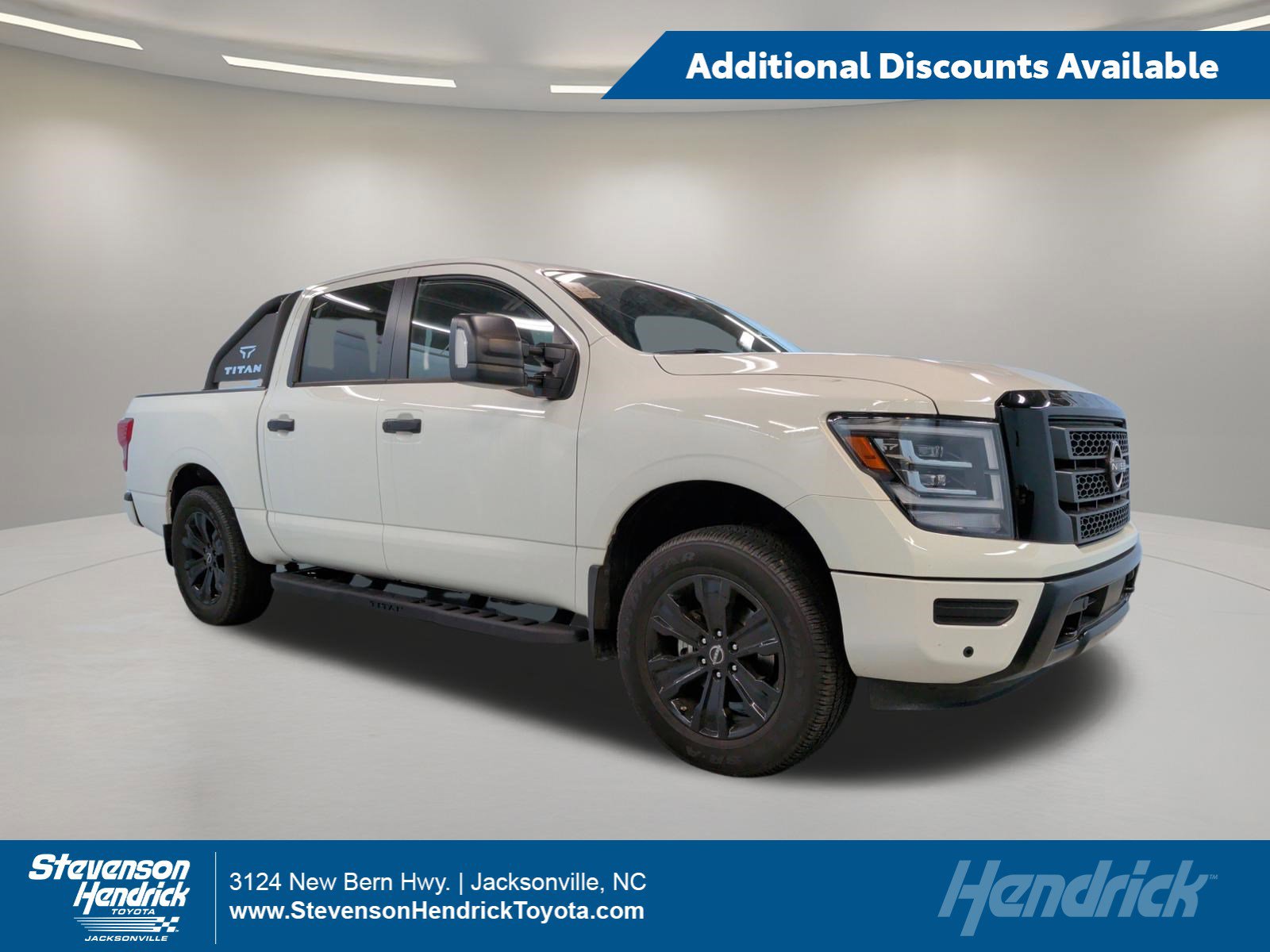 Nissan Titan SV