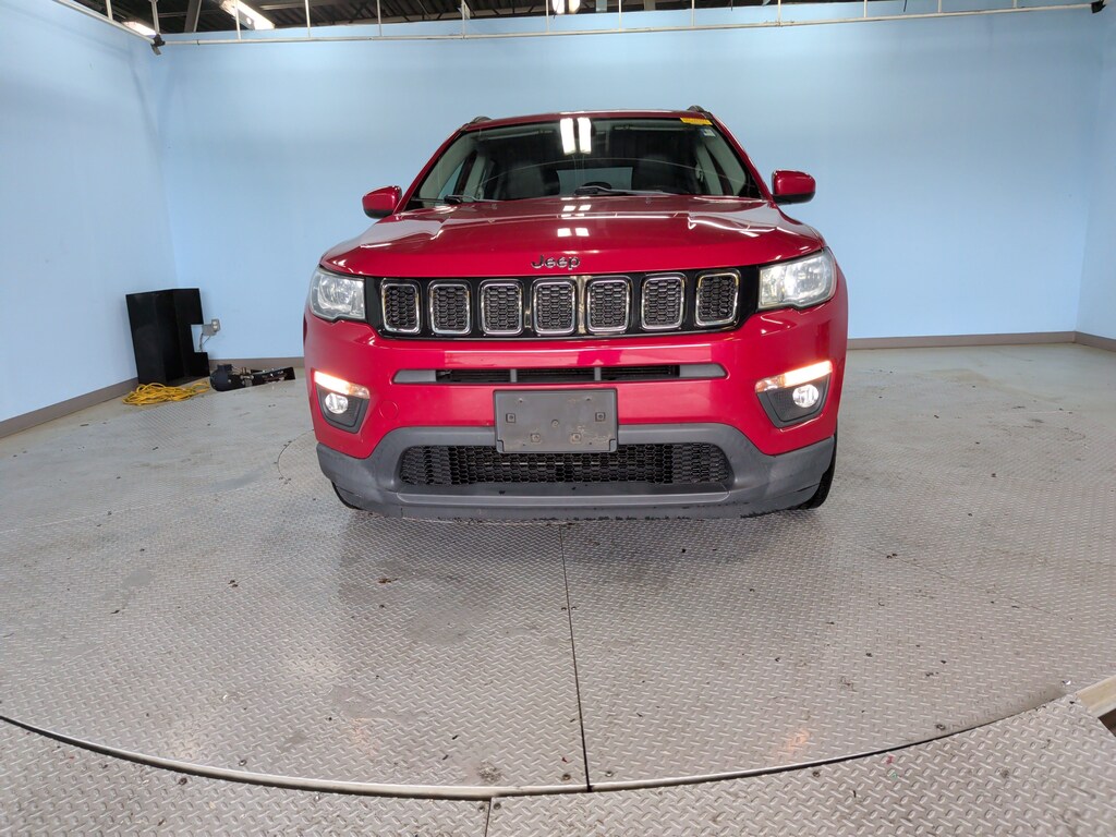Used 2018 Jeep Compass Latitude FWD SUV