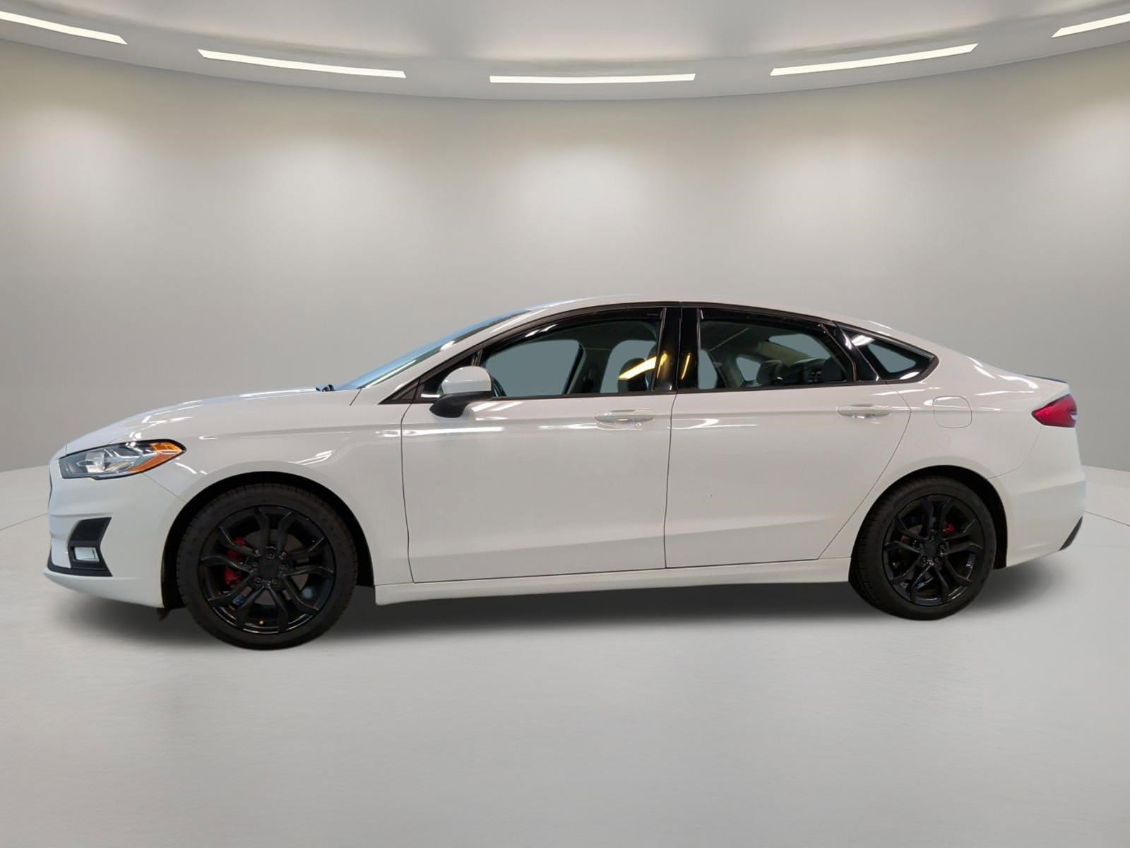 2020 Ford Fusion SE photo 6