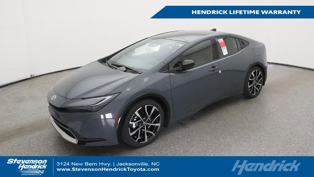 2026 Toyota Prius XSE's photo