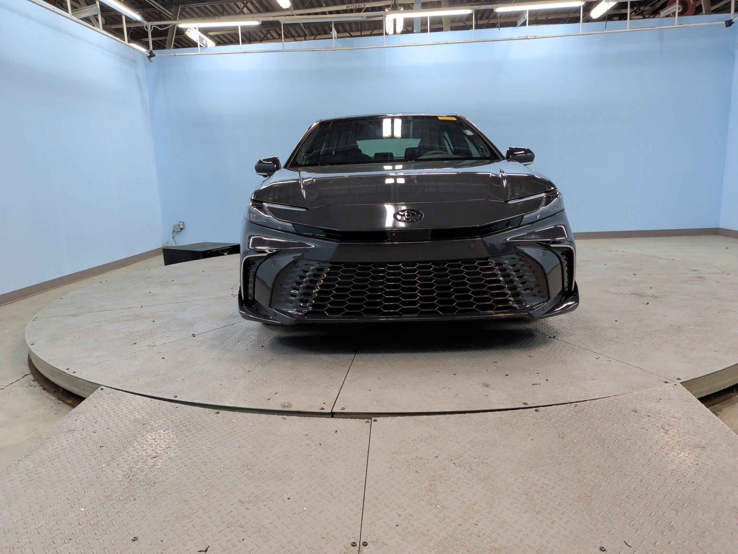 2025 Toyota Camry XSE photo 4