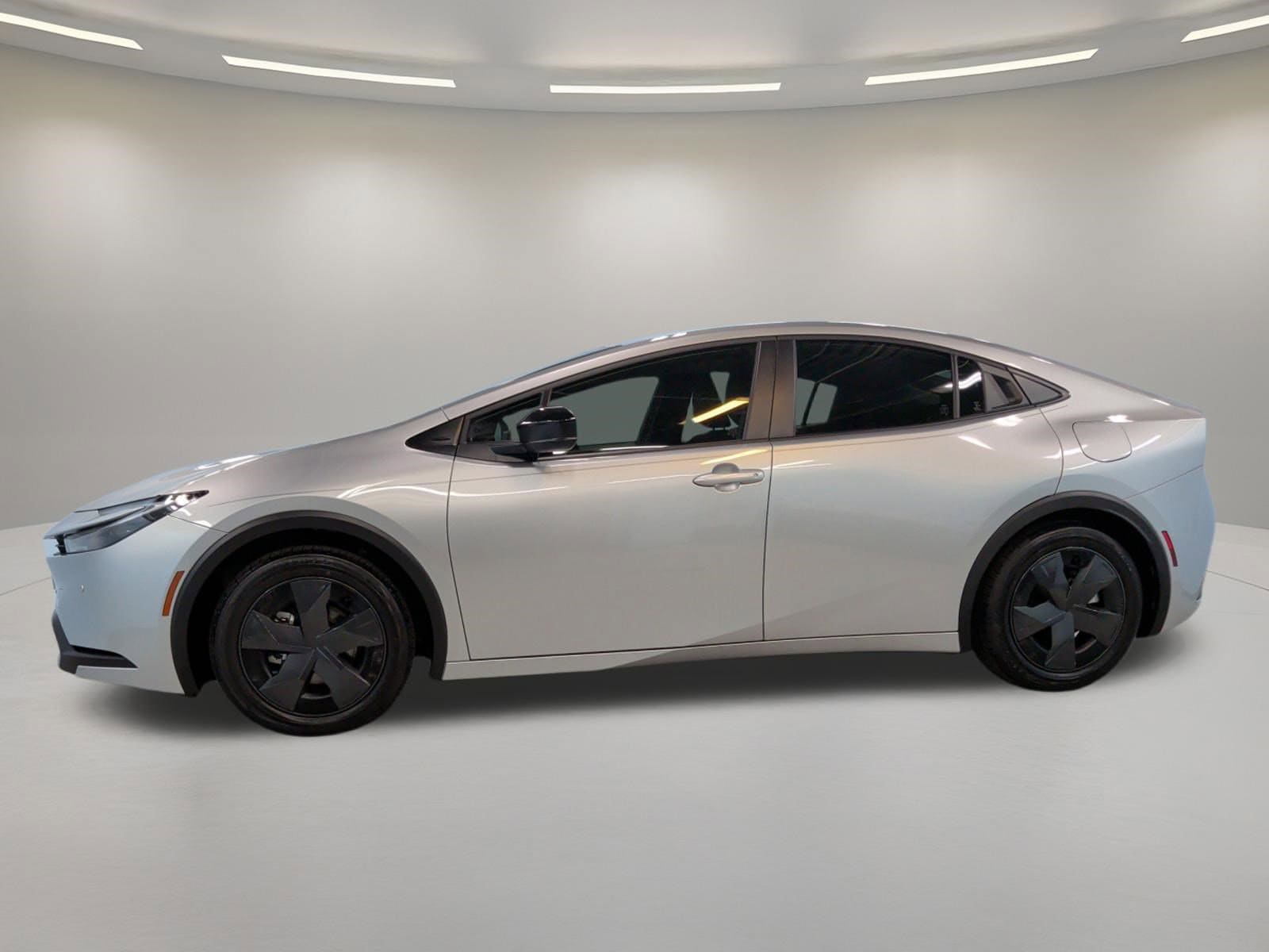 2026 Toyota Prius LE photo 6