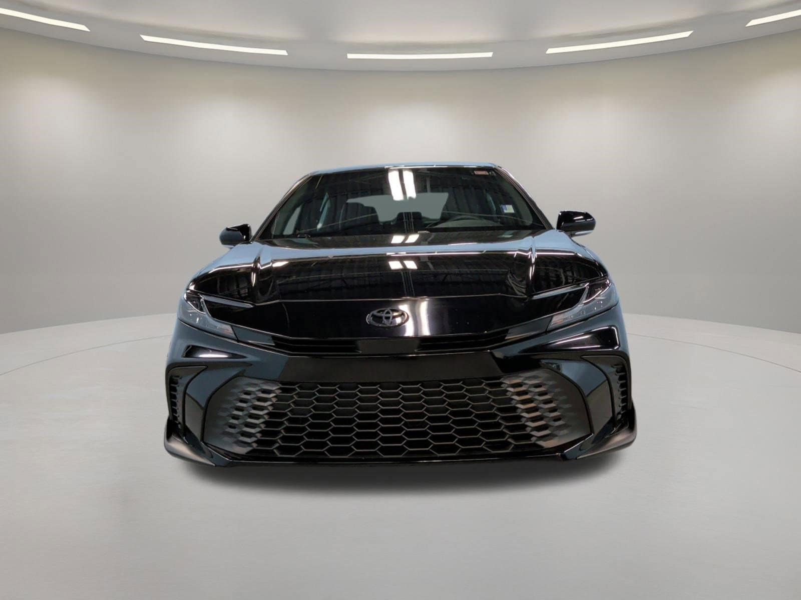 2025 Toyota Camry SE photo 4