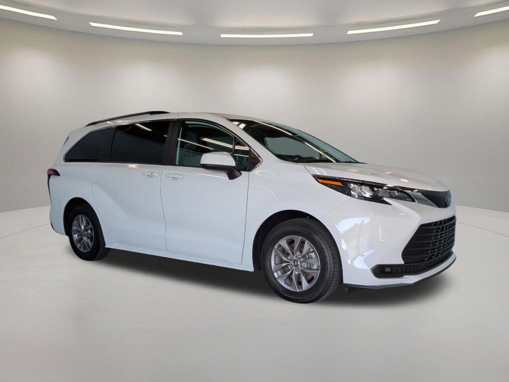 Certified 2026 Toyota Sienna LE 8 Passenger Van Passenger Van