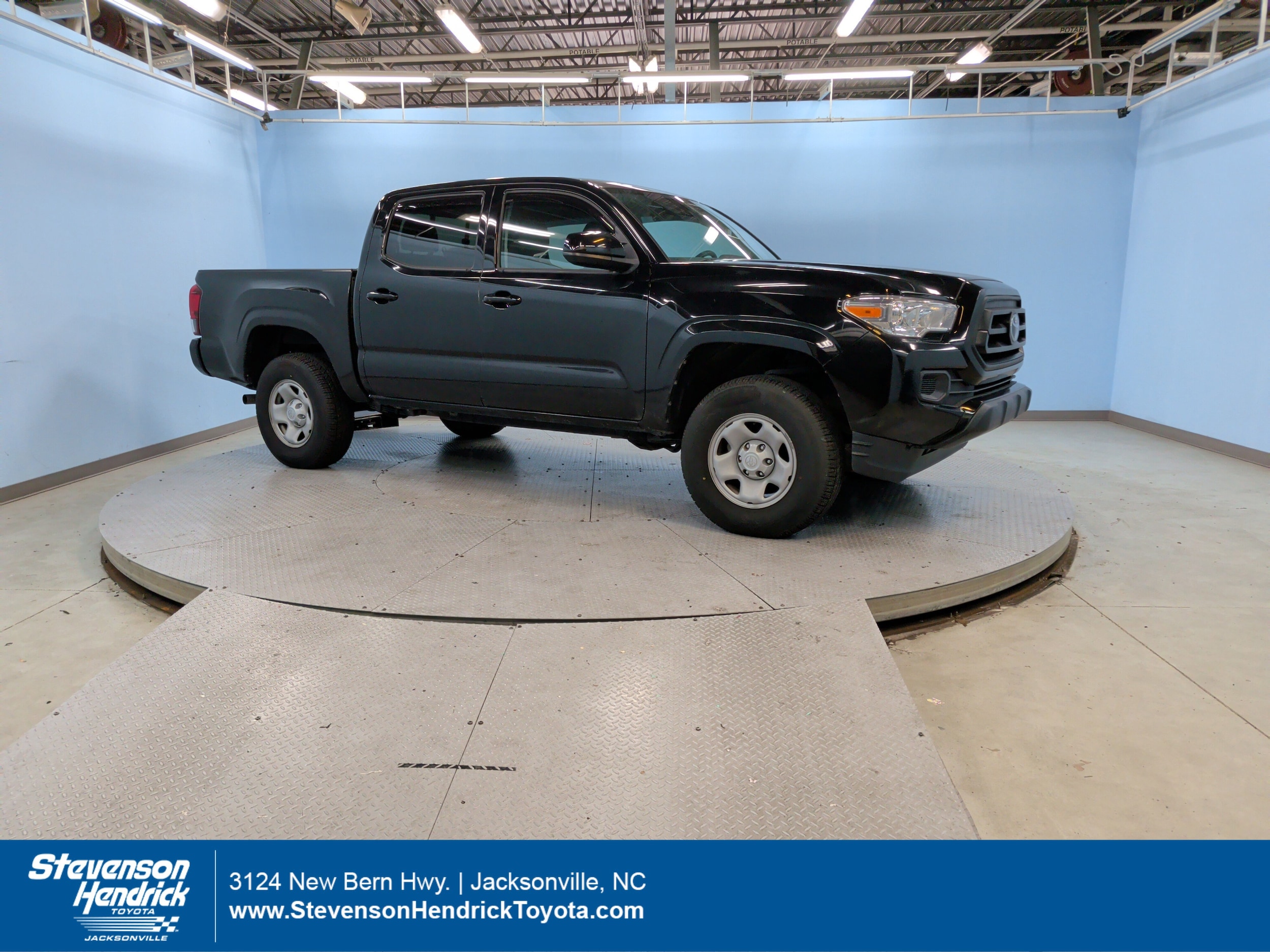 2023 Toyota Tacoma SR's photo