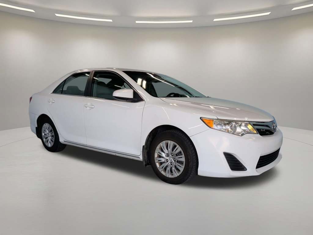 Used 2014 Toyota Camry LE Sedan