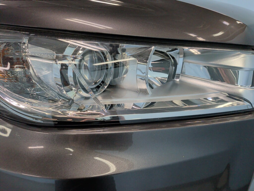 Used 2019 Toyota Highlander XLE V6 SUV
