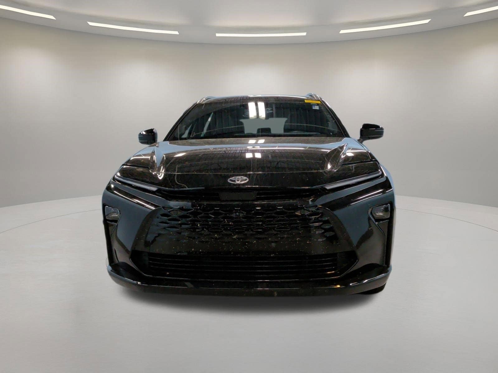 2025 Toyota Crown Signia Limited photo 4