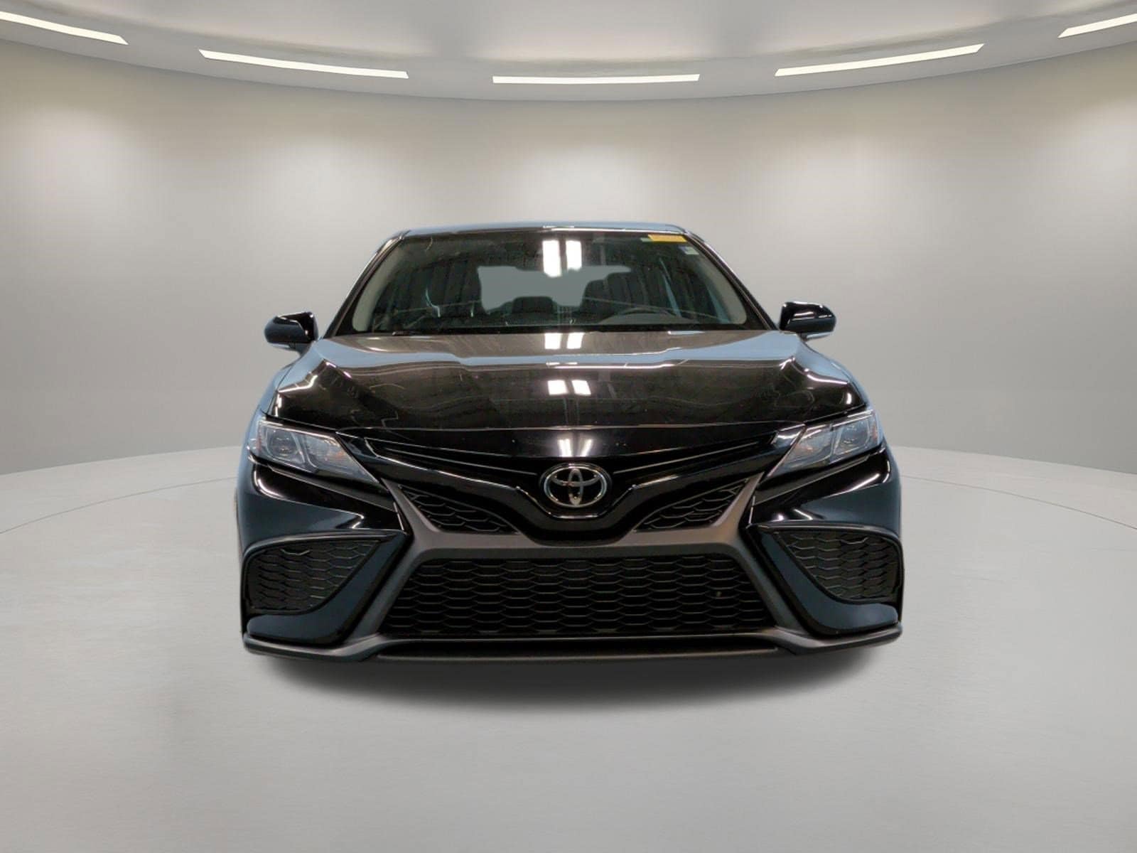 2024 Toyota Camry SE photo 4