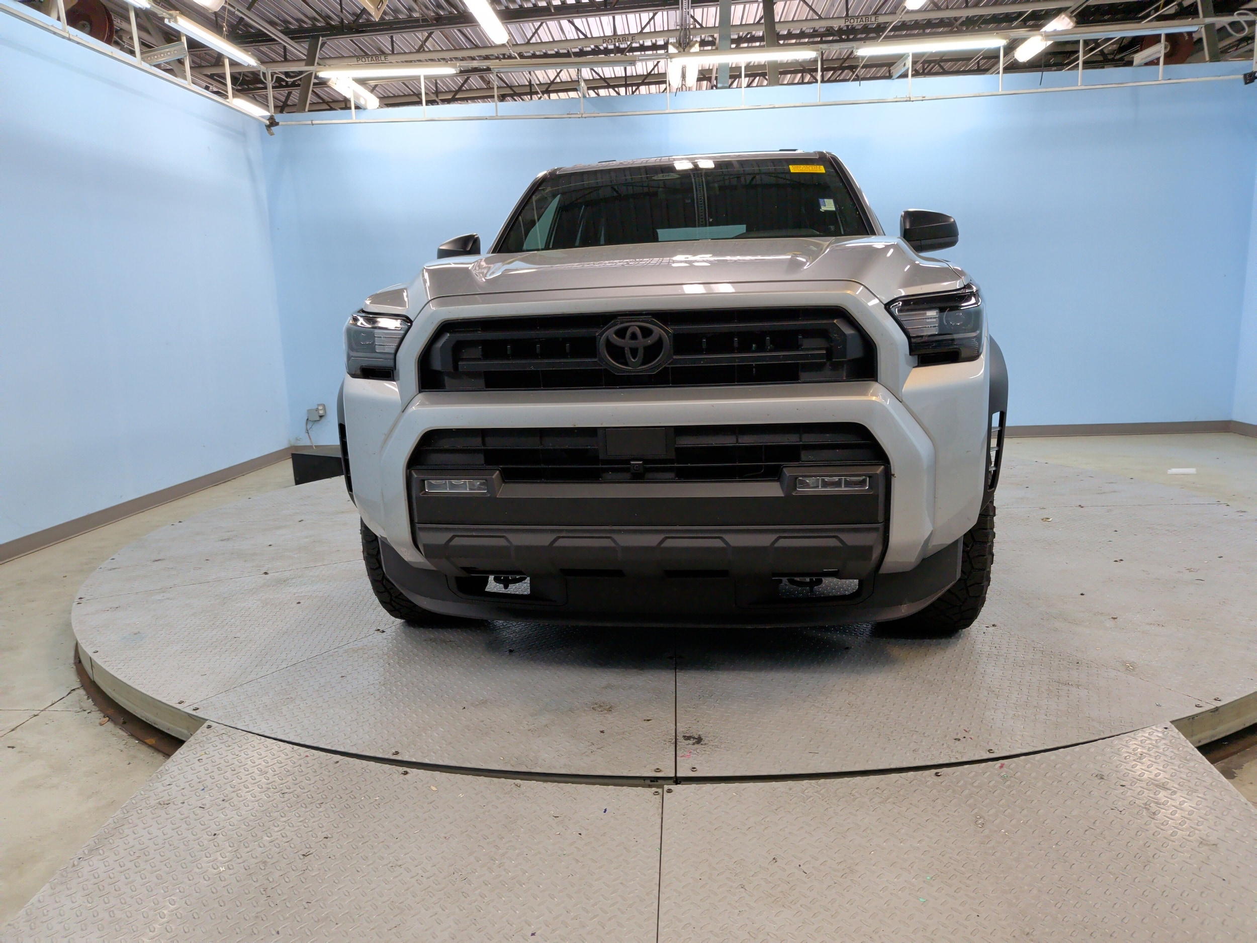 2025 Toyota 4Runner SR5 photo 4