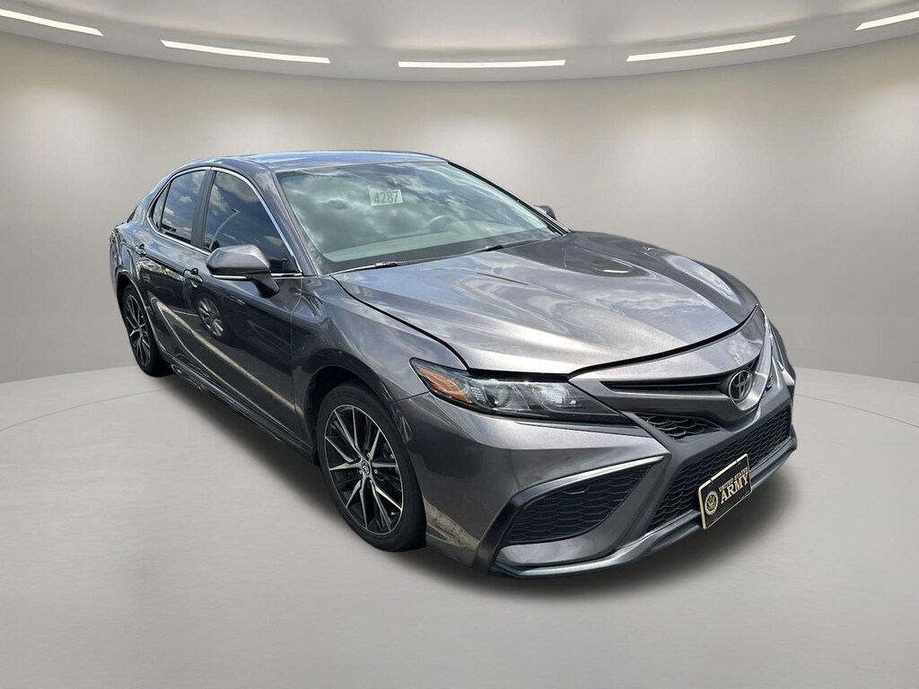 Used 2024 Toyota Camry SE Sedan