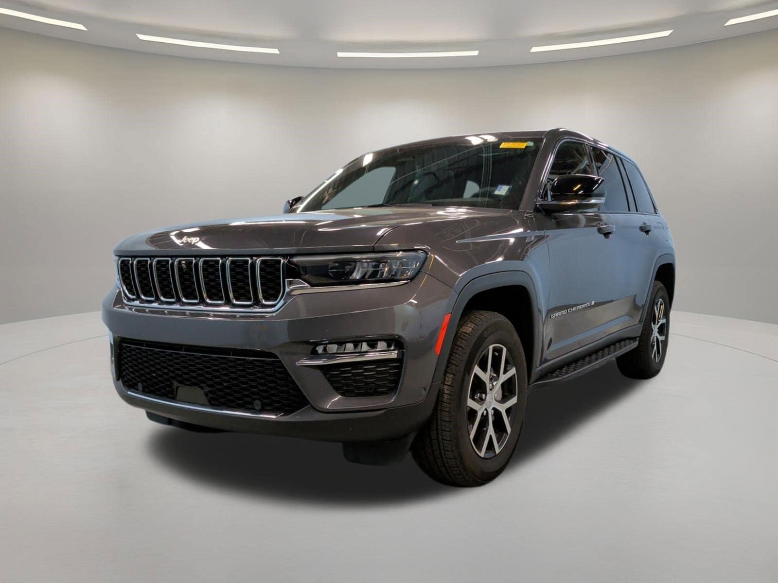 2024 Jeep Grand Cherokee Limited photo 5