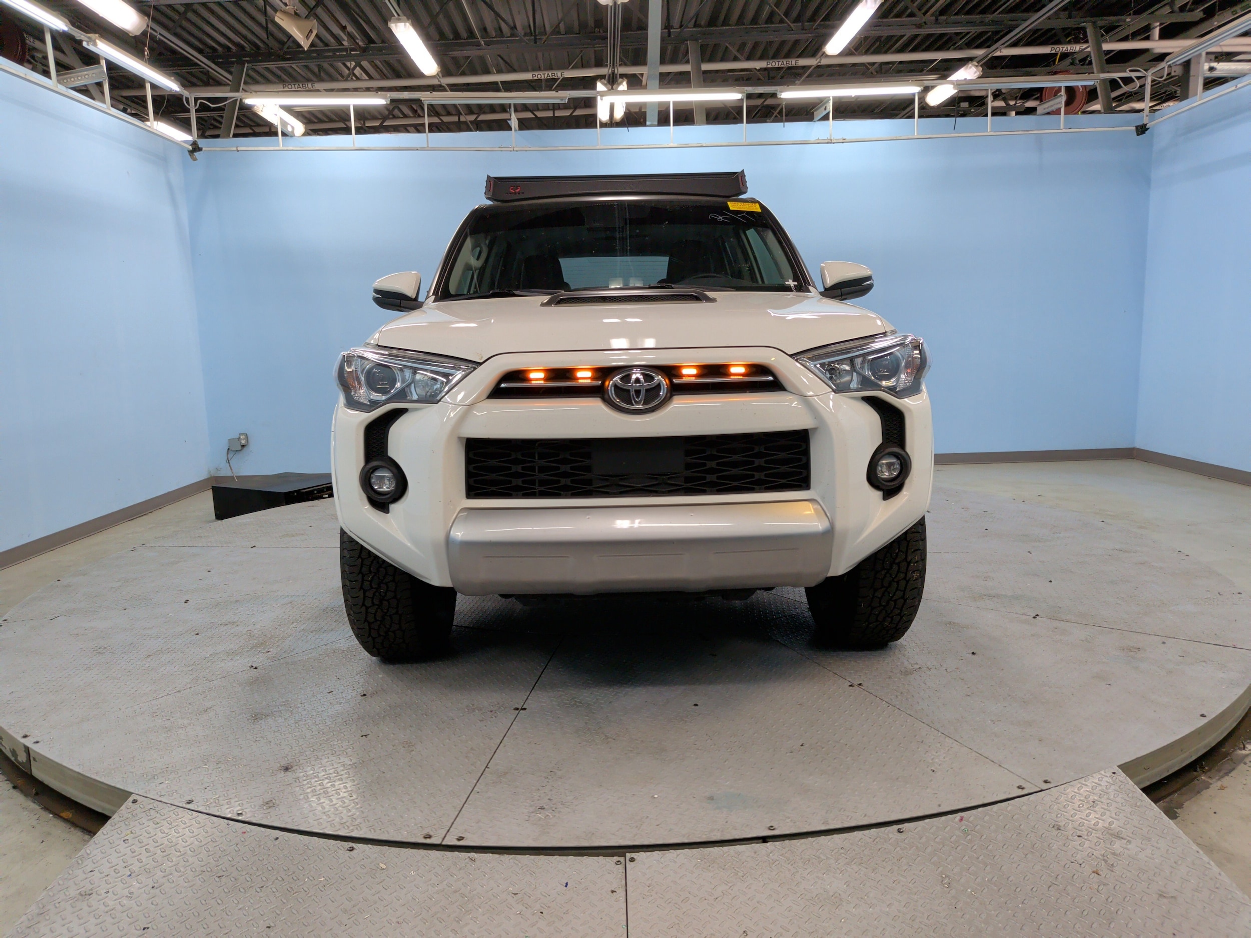 2023 Toyota 4Runner TRD Off Road Premium photo 4