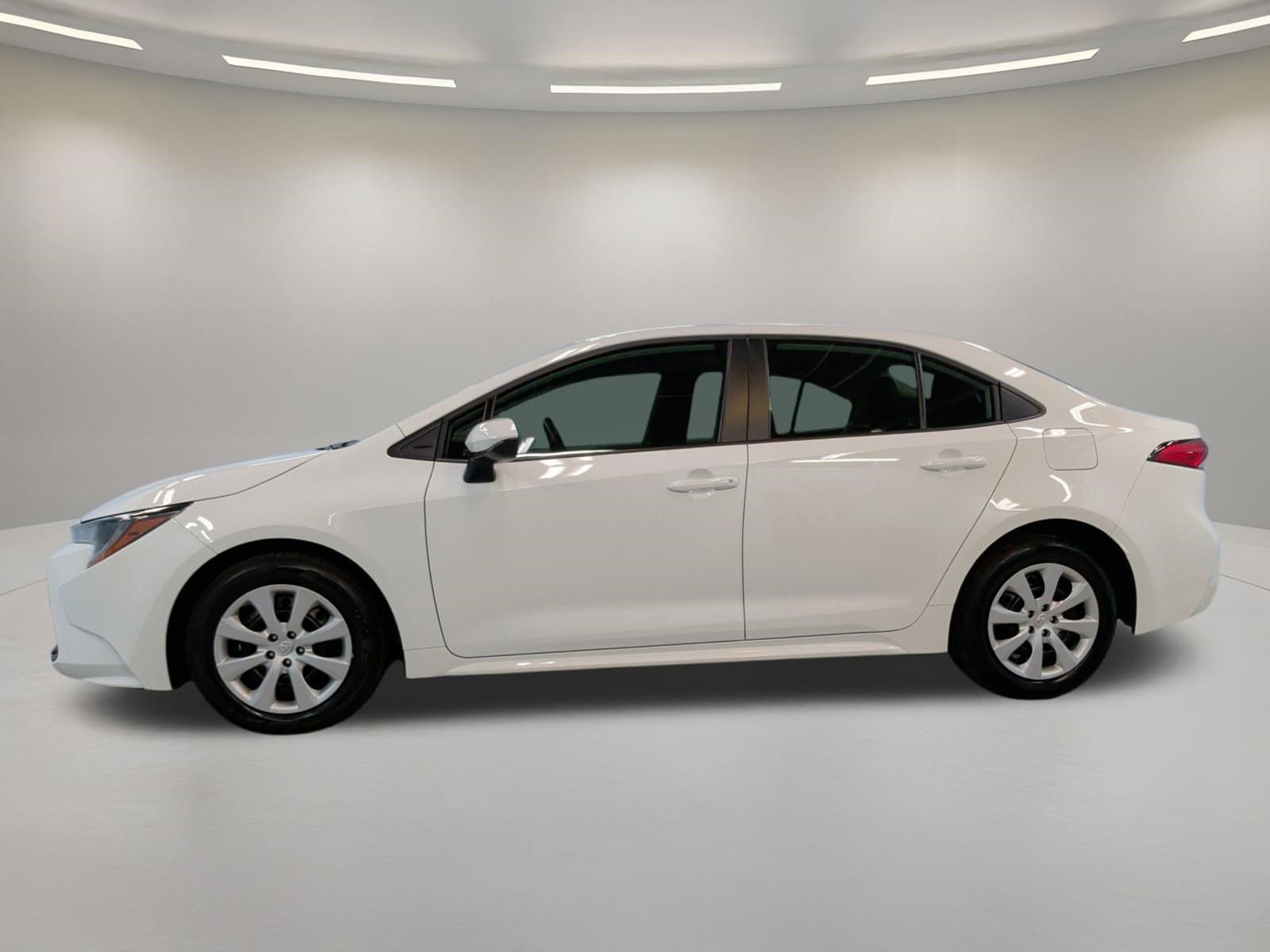 2025 Toyota Corolla LE photo 6