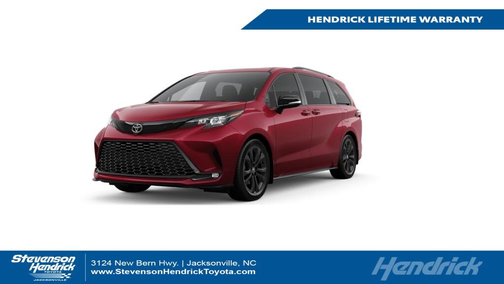 2026 Toyota Sienna XSE's photo