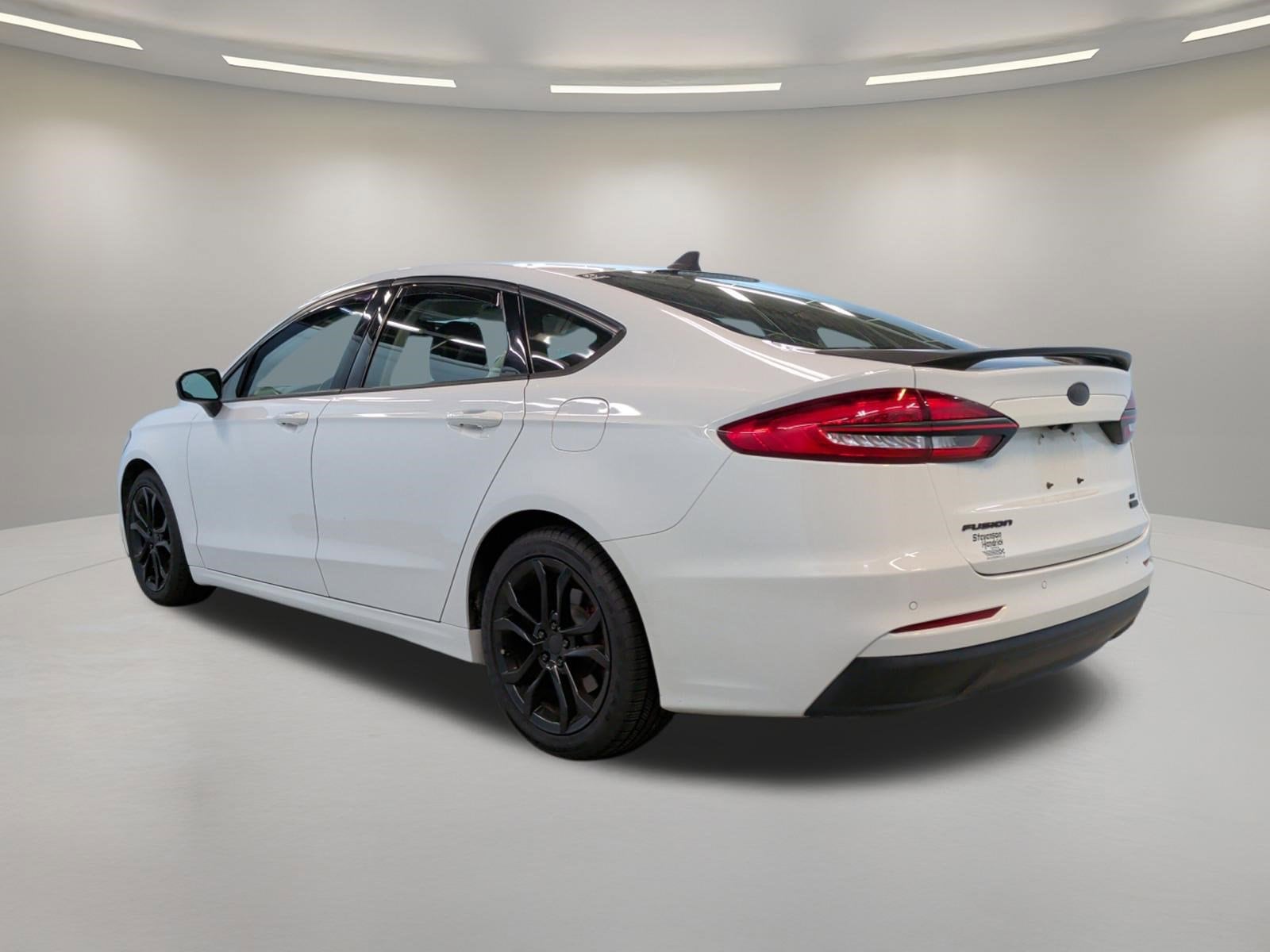 2020 Ford Fusion SE photo 3