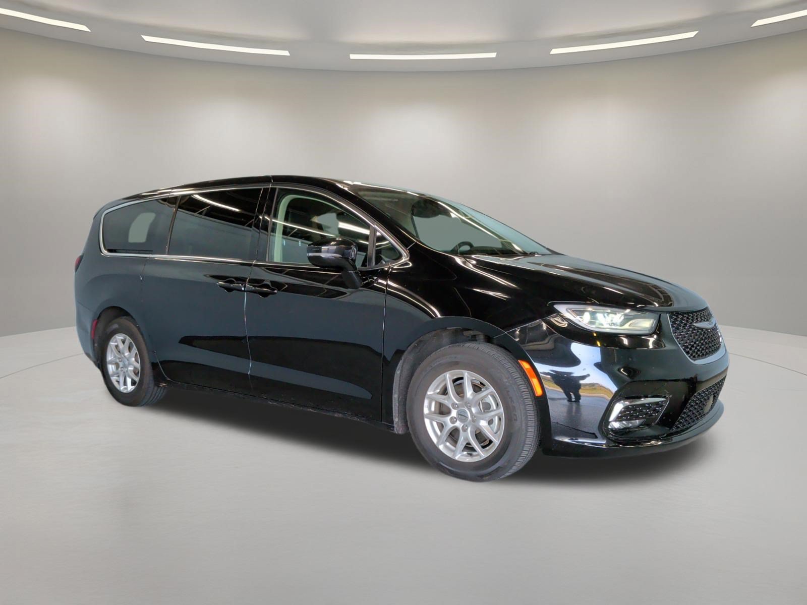 Used 2024 Chrysler Pacifica Touring L Van Passenger Van